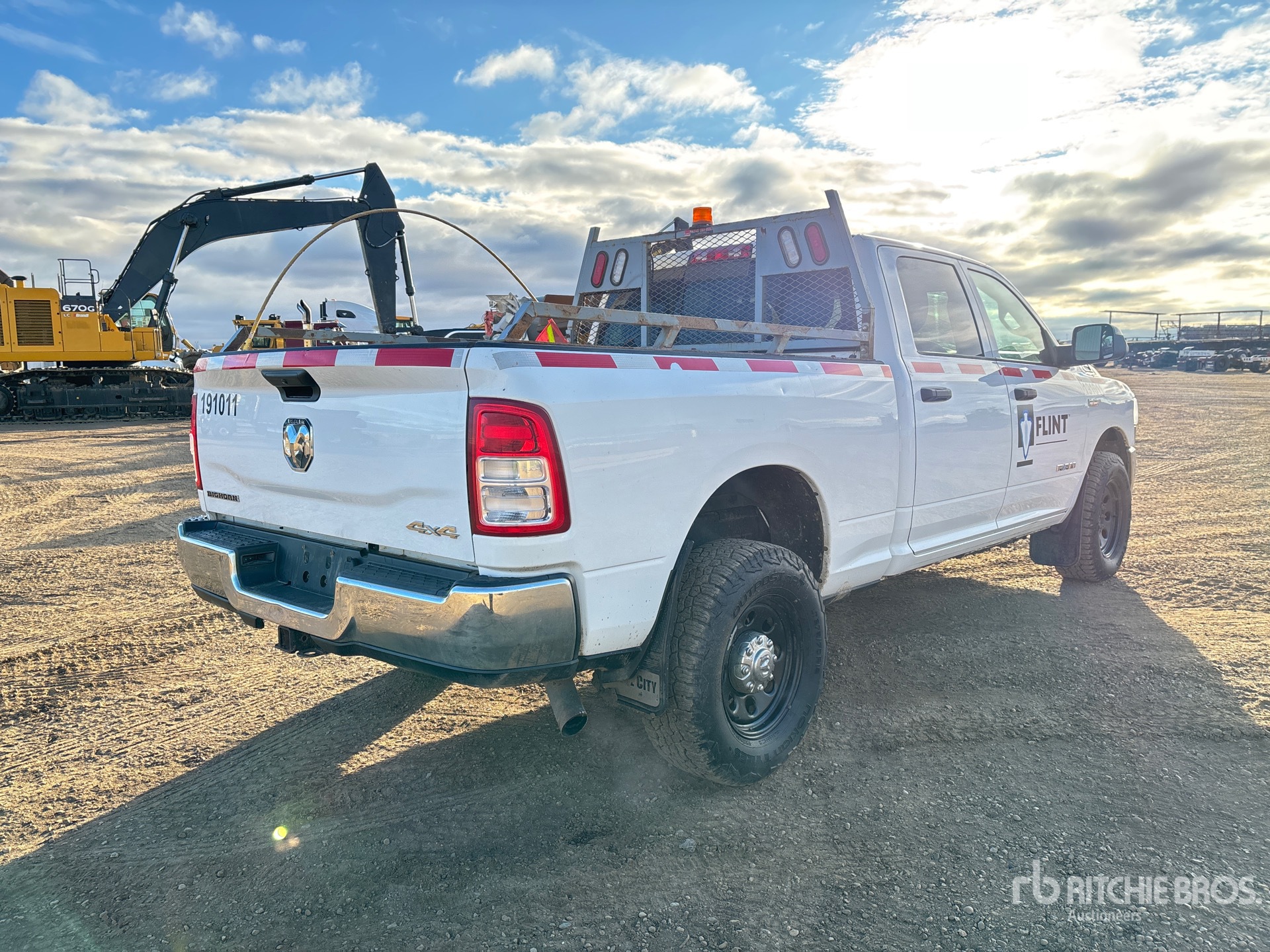 General Appearance with Picture, Right Rear Corner