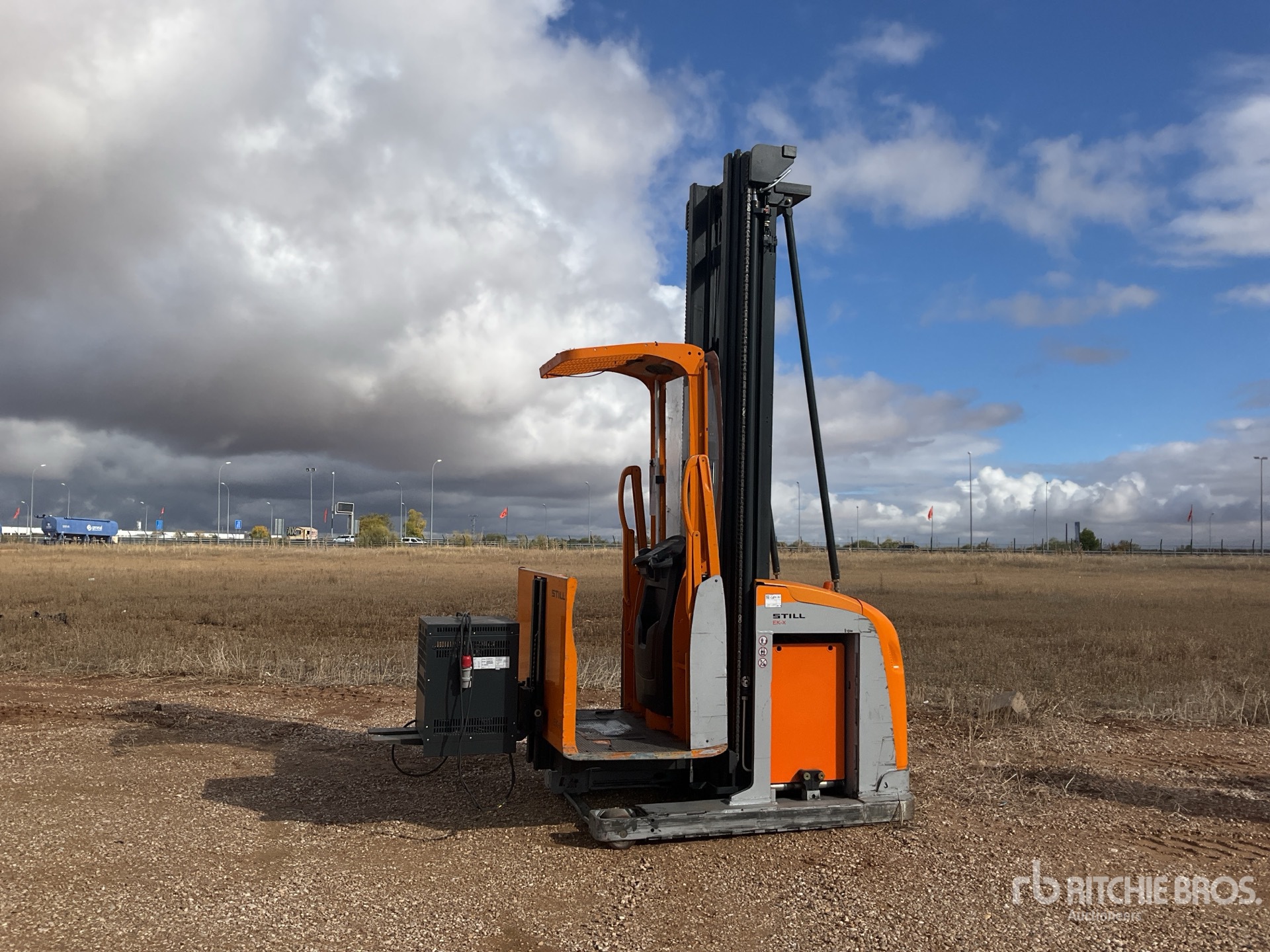 General Appearance with Picture, Left Front Corner