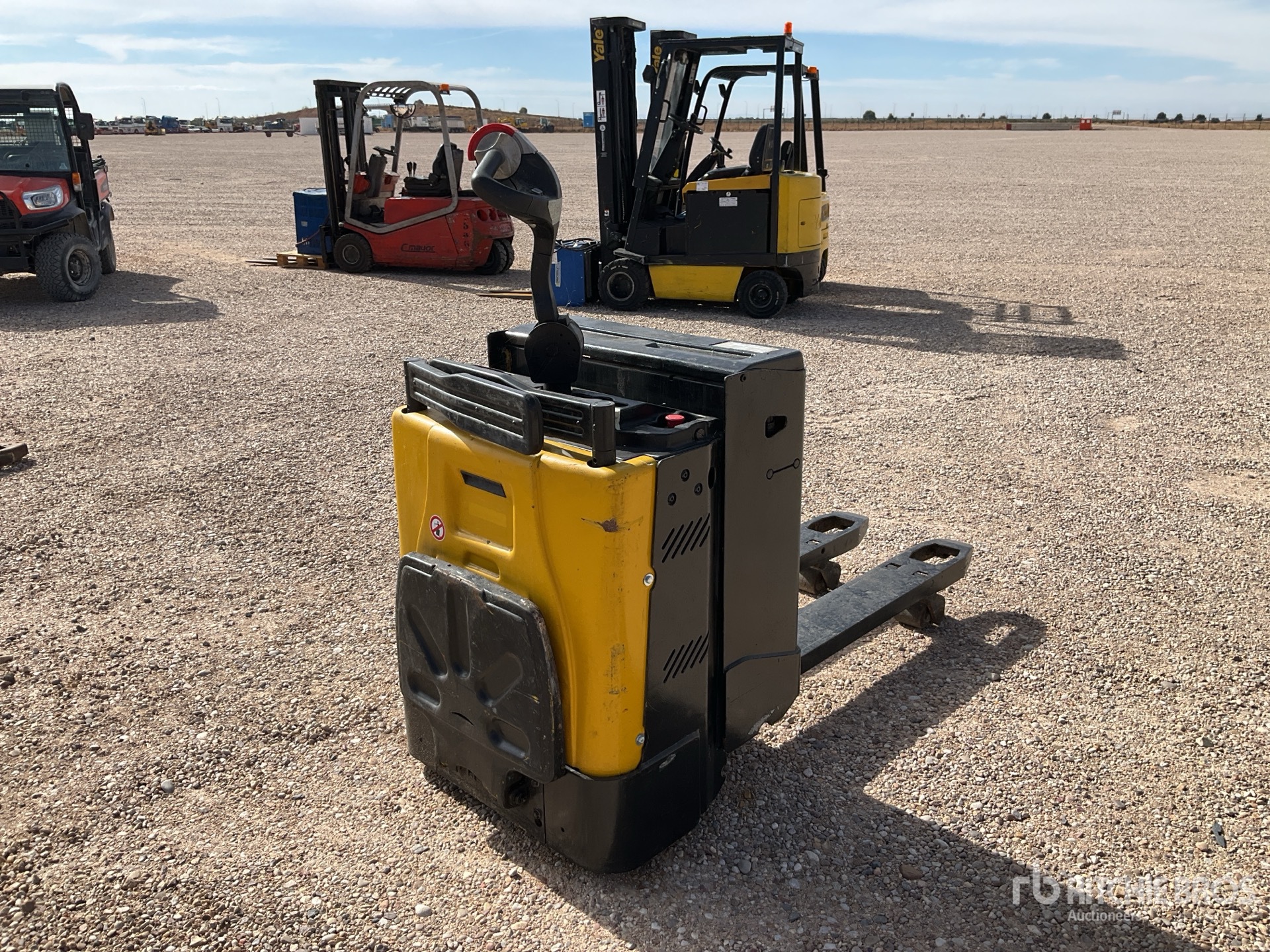 Aspect général with Image, coin arrière droit