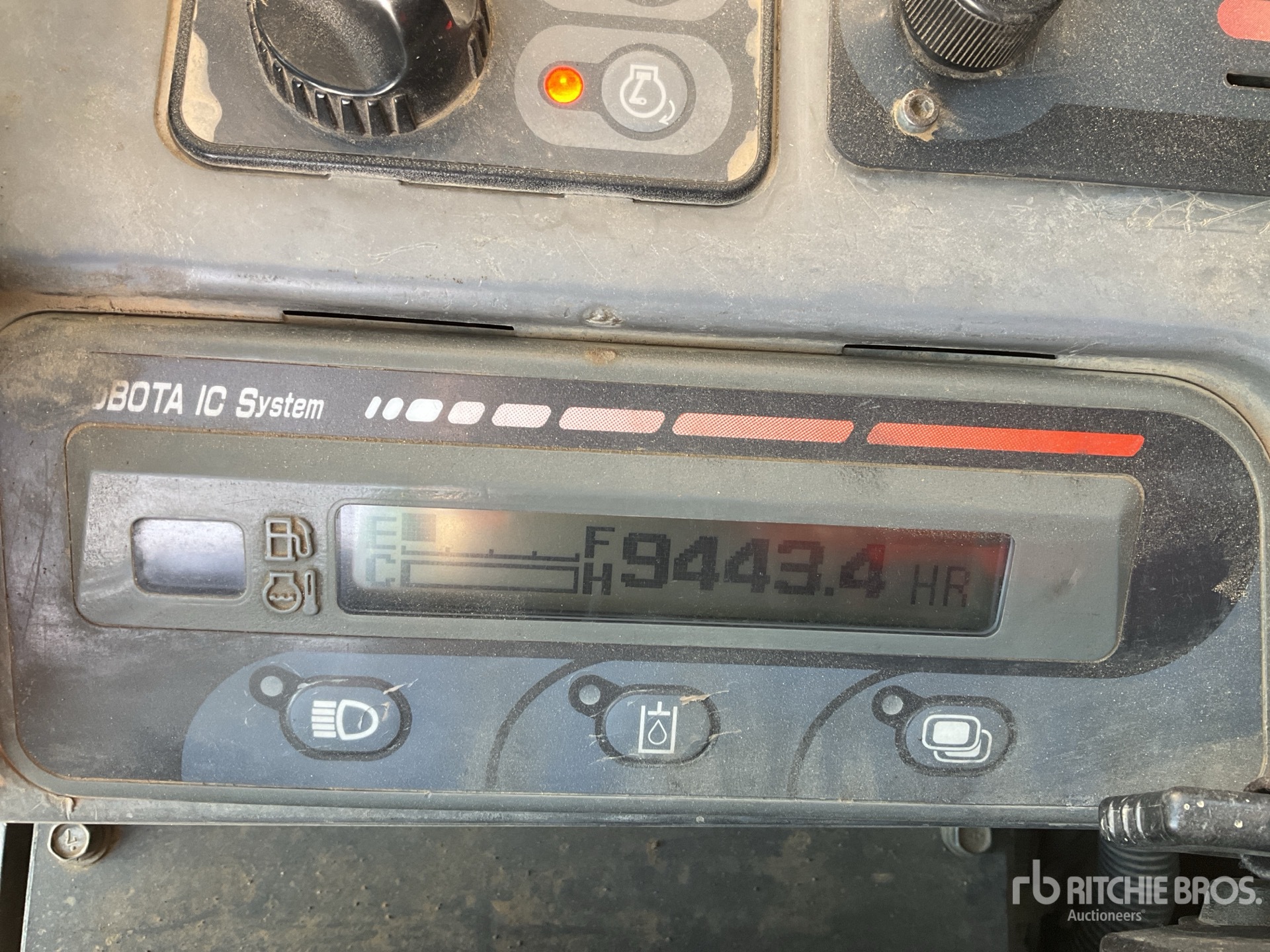 General Appearance with Hour Meter / Odometer