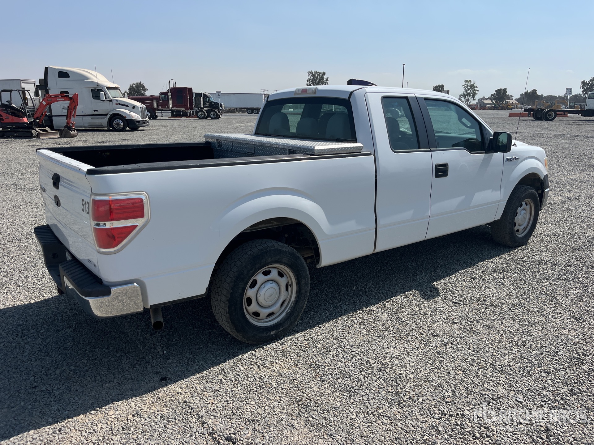 General Appearance with Picture, Right Rear Corner