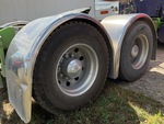 4 Underbody - Truck with 