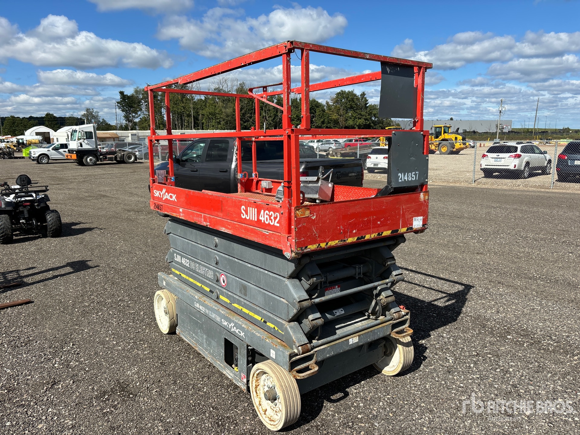 General Appearance with Picture, Left Rear Corner