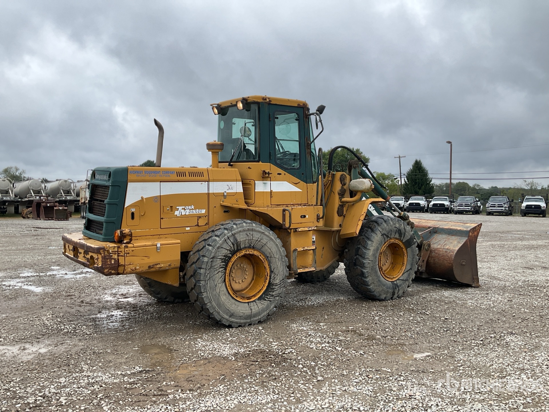 General Appearance with Picture, Right Rear Corner