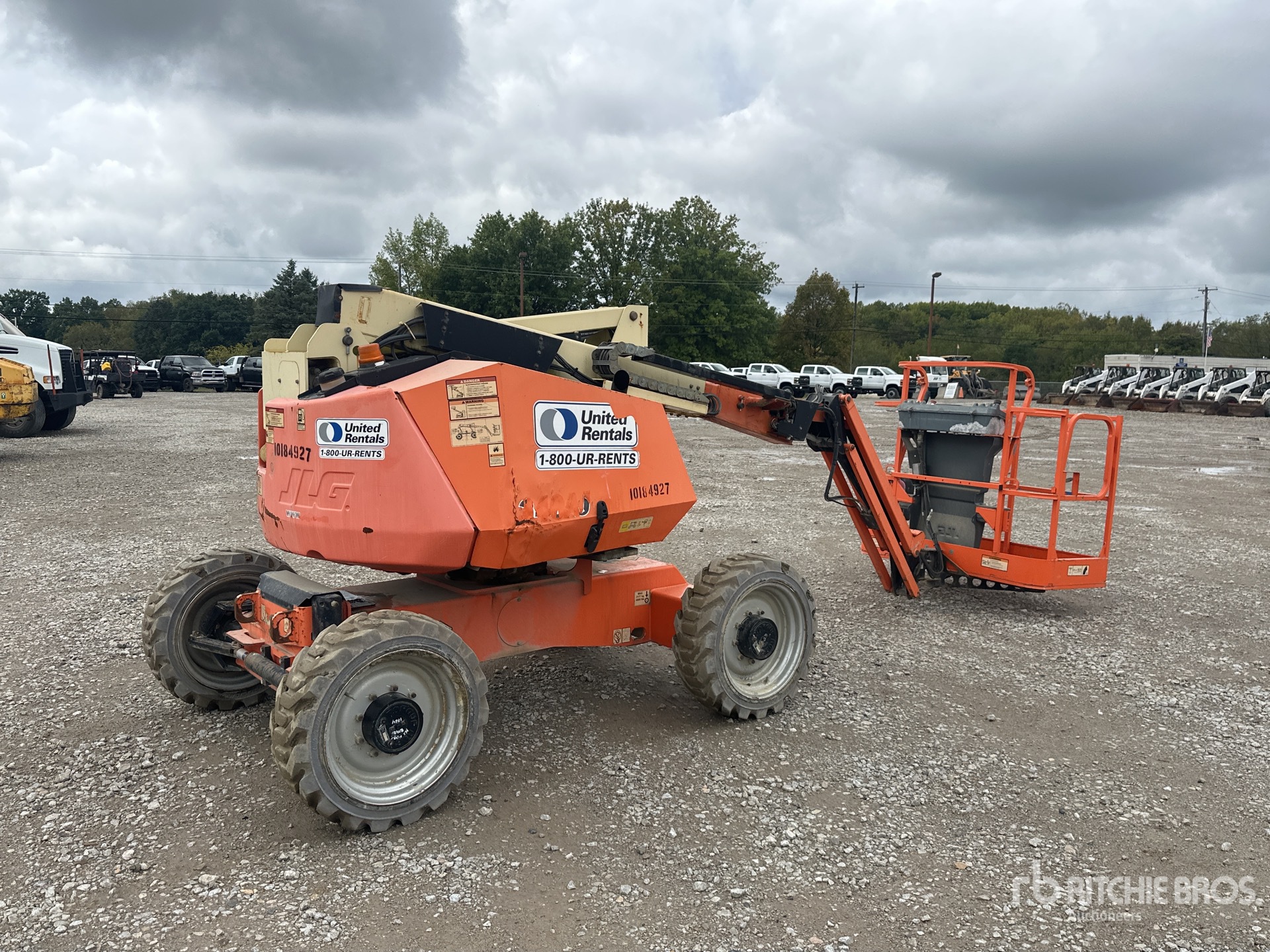 ELEVADOR ARTICULADO 2013 JLG 4WD 340AJ