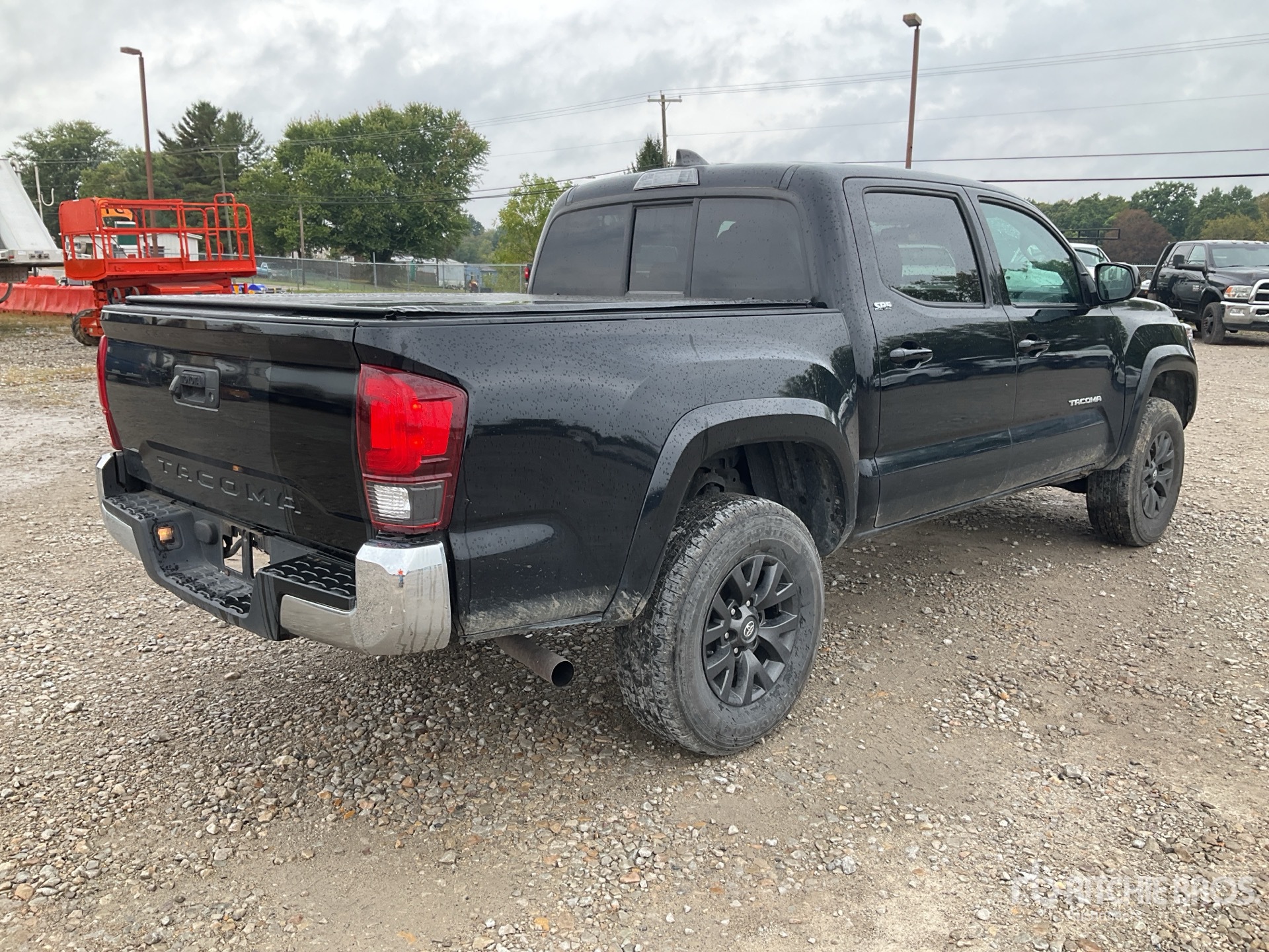 General Appearance with Picture, Right Rear Corner