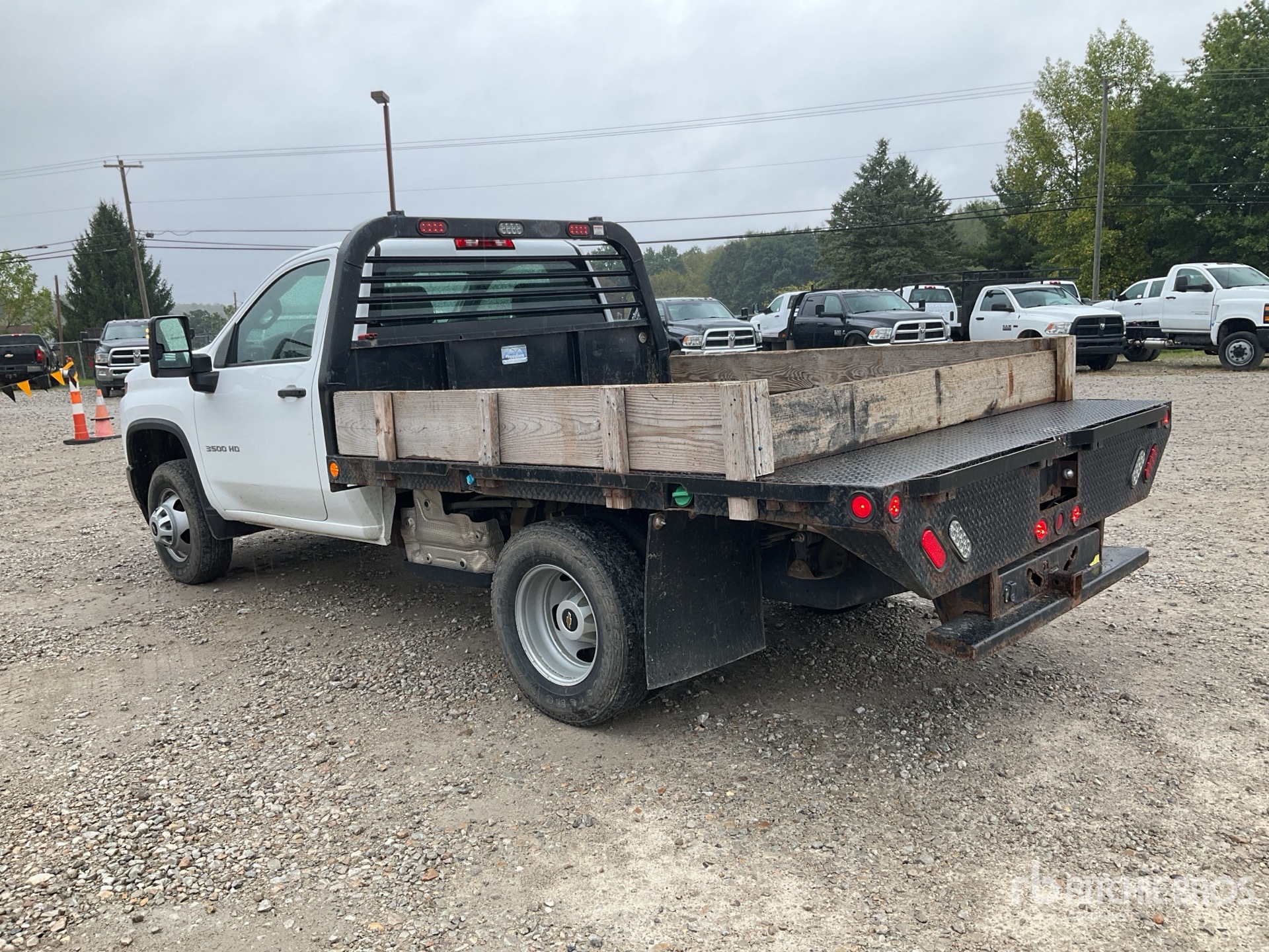 General Appearance with Picture, Left Rear Corner