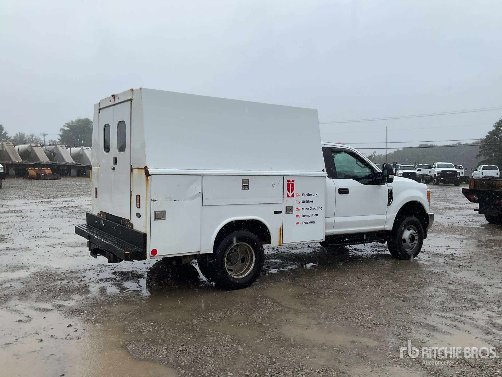 General Appearance with Picture, Right Rear Corner