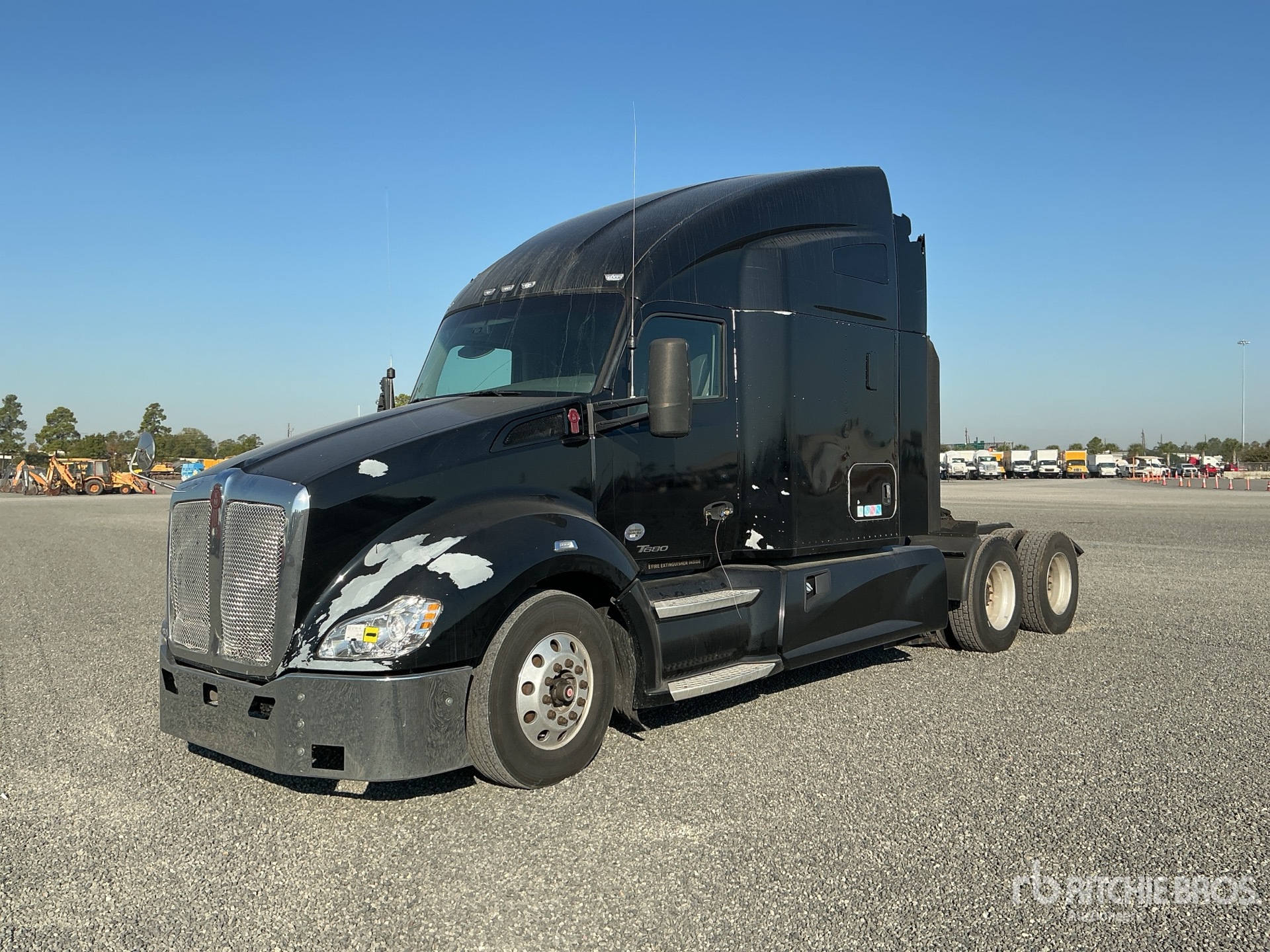 General Appearance with Picture, Left Front Corner