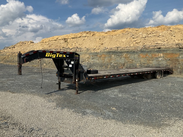 2015 Big Tex 22GN-35BK+5MR 40 ft T/A Gooseneck Equipment Trailer (Inoperable)