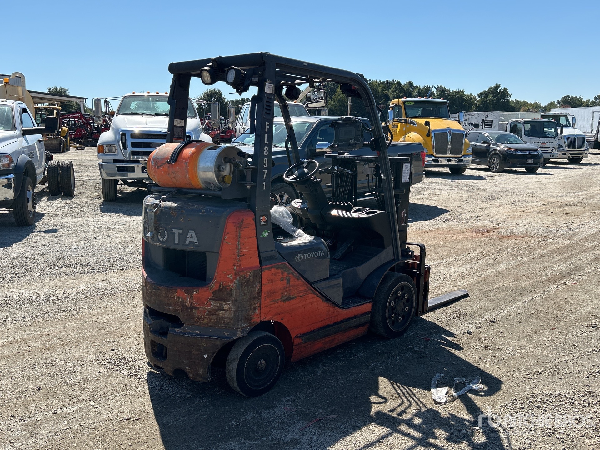 General Appearance with Picture, Right Rear Corner