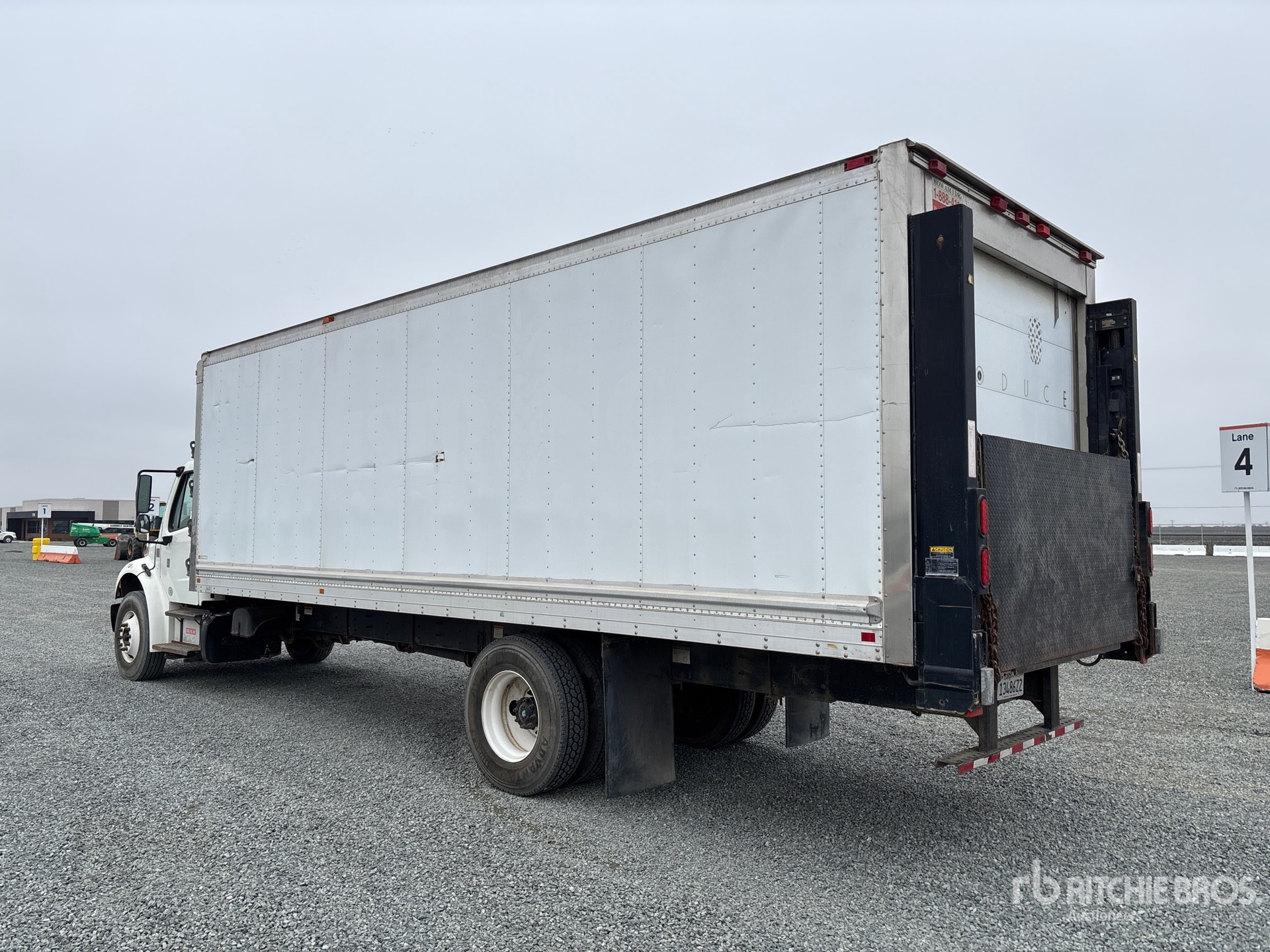 Aspect général with Image, coin arrière gauche