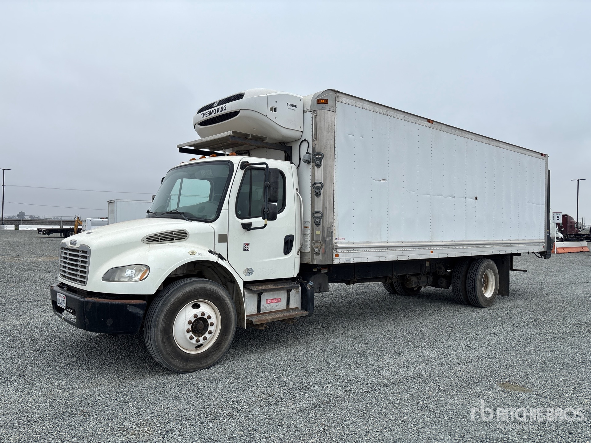 Aspect général with Image, coin avant gauche