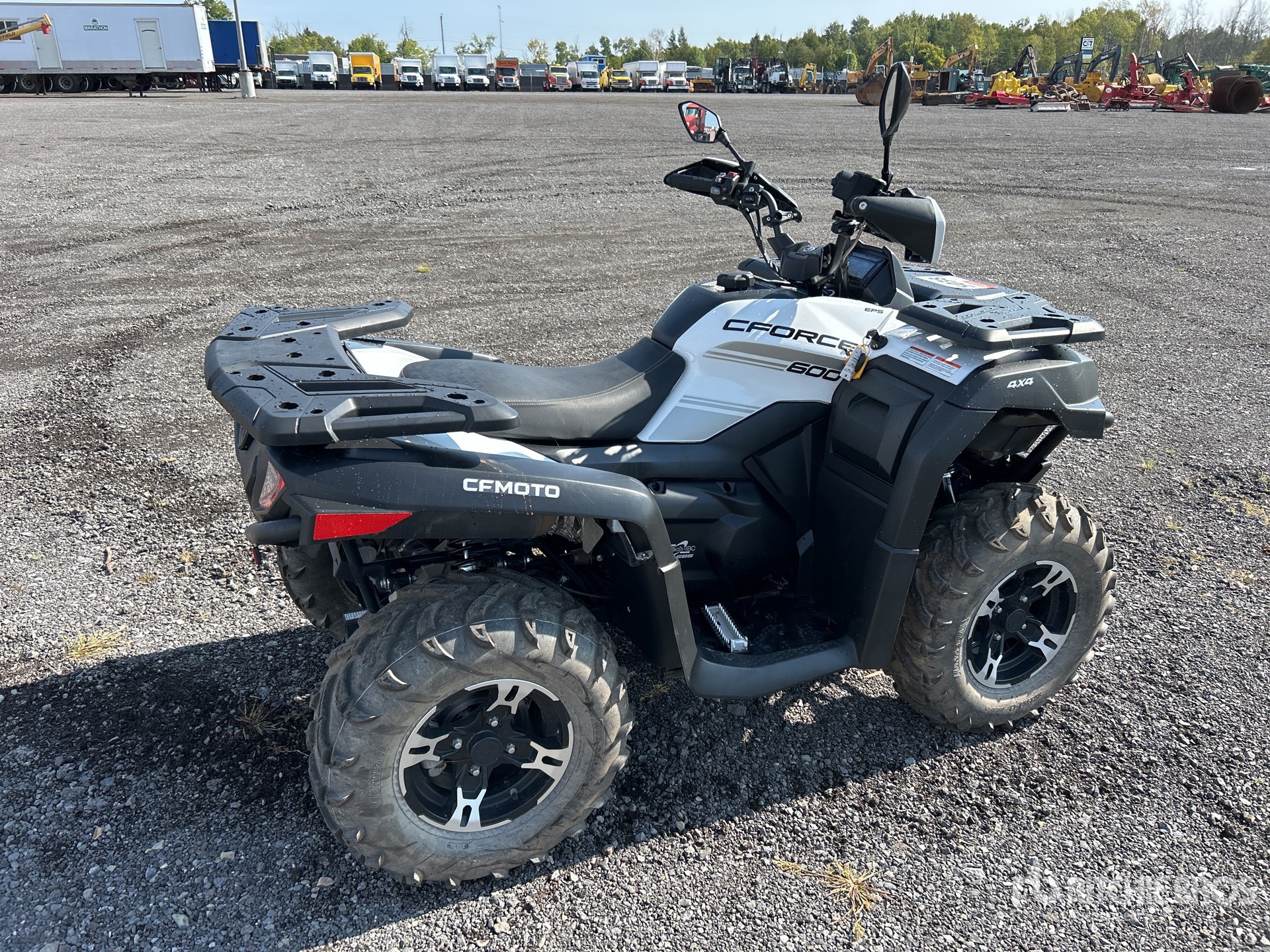 General Appearance with Picture, Right Rear Corner
