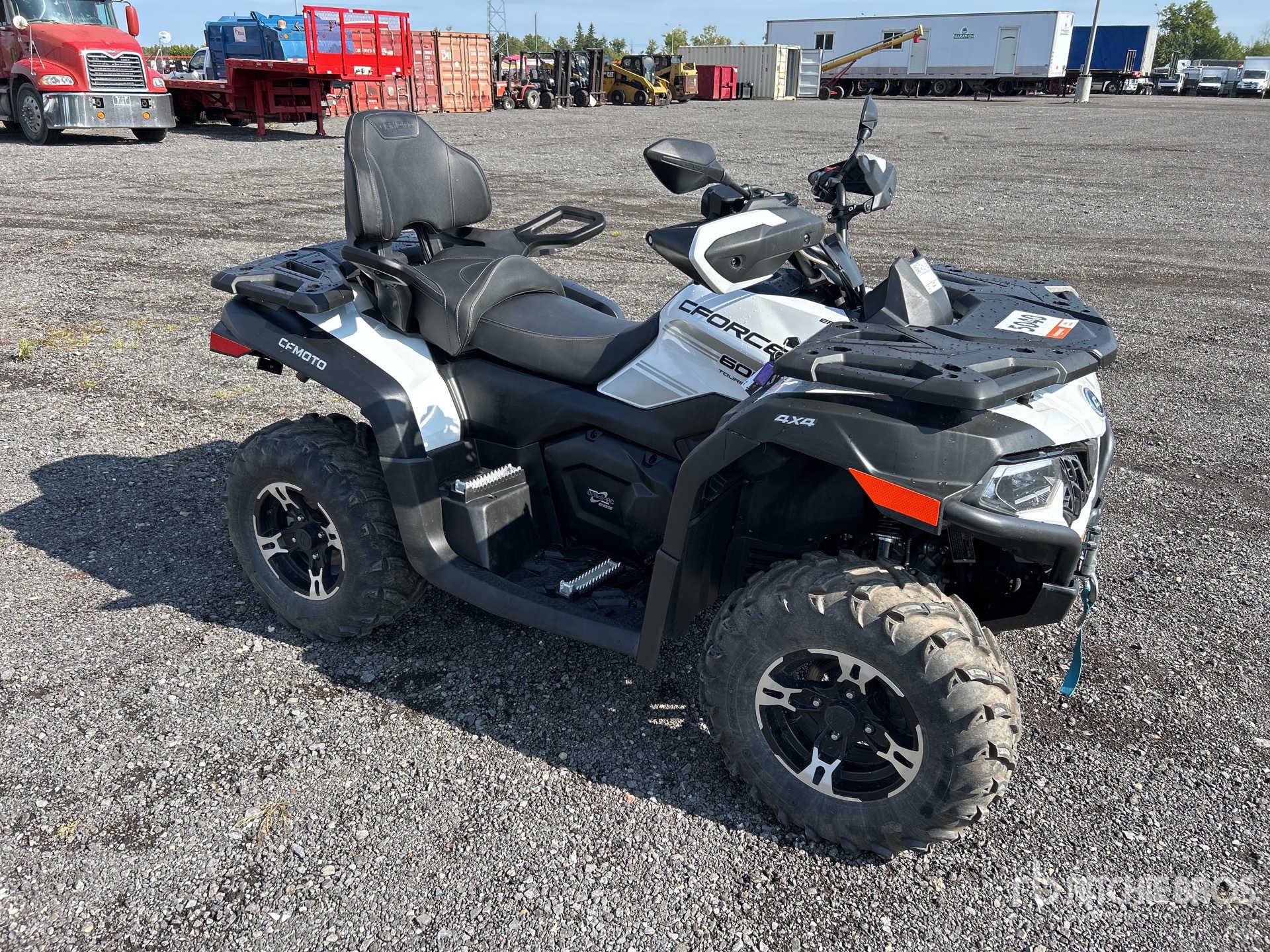General Appearance with Picture, Right Front Corner