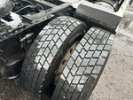 4 Underbody - Truck with 