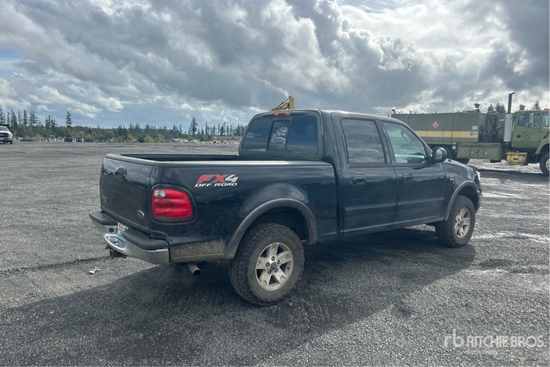 General Appearance with Picture, Right Rear Corner