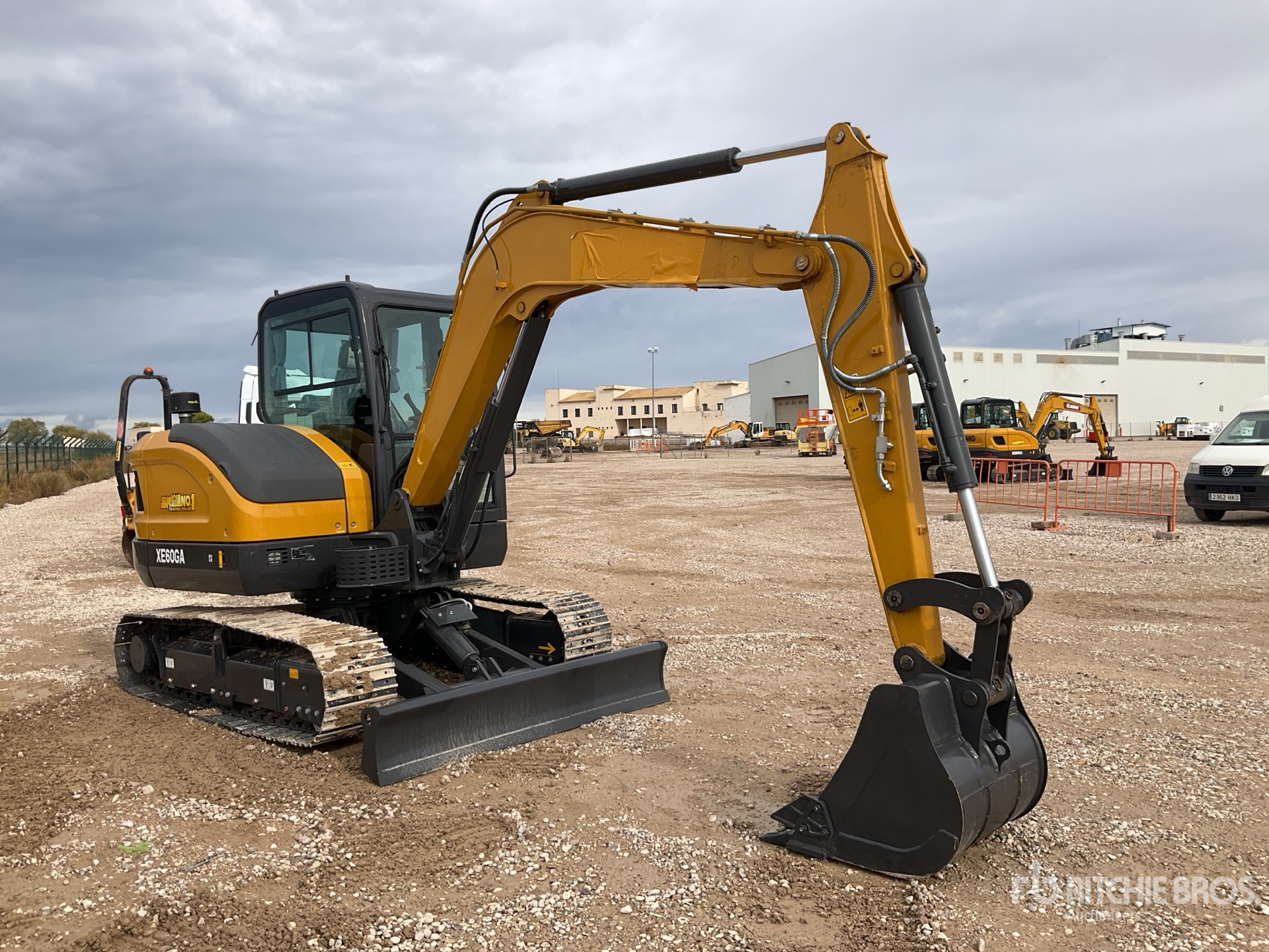 General Appearance with Foto, angolo anteriore destro