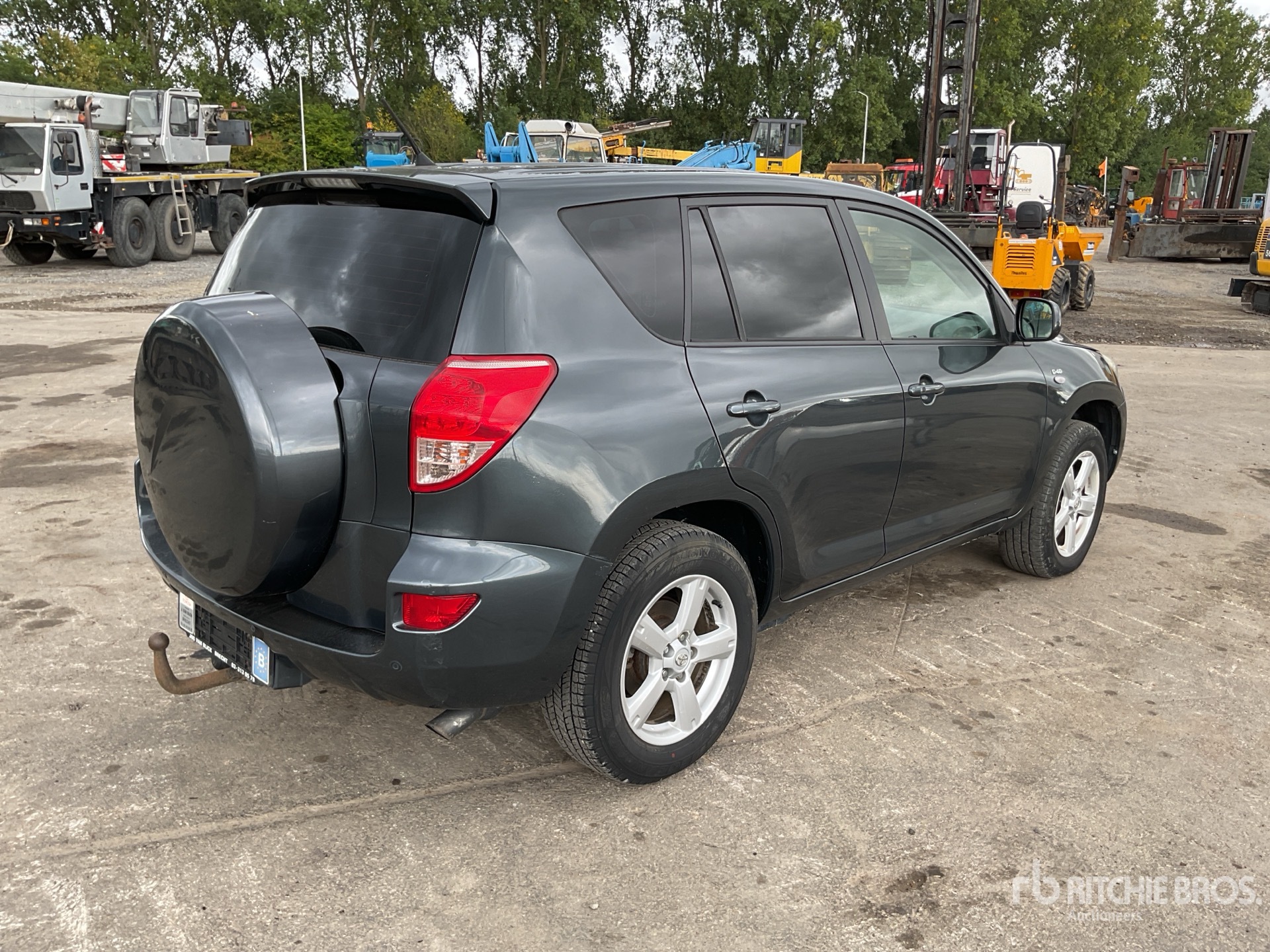 General Appearance with Picture, Right Rear Corner