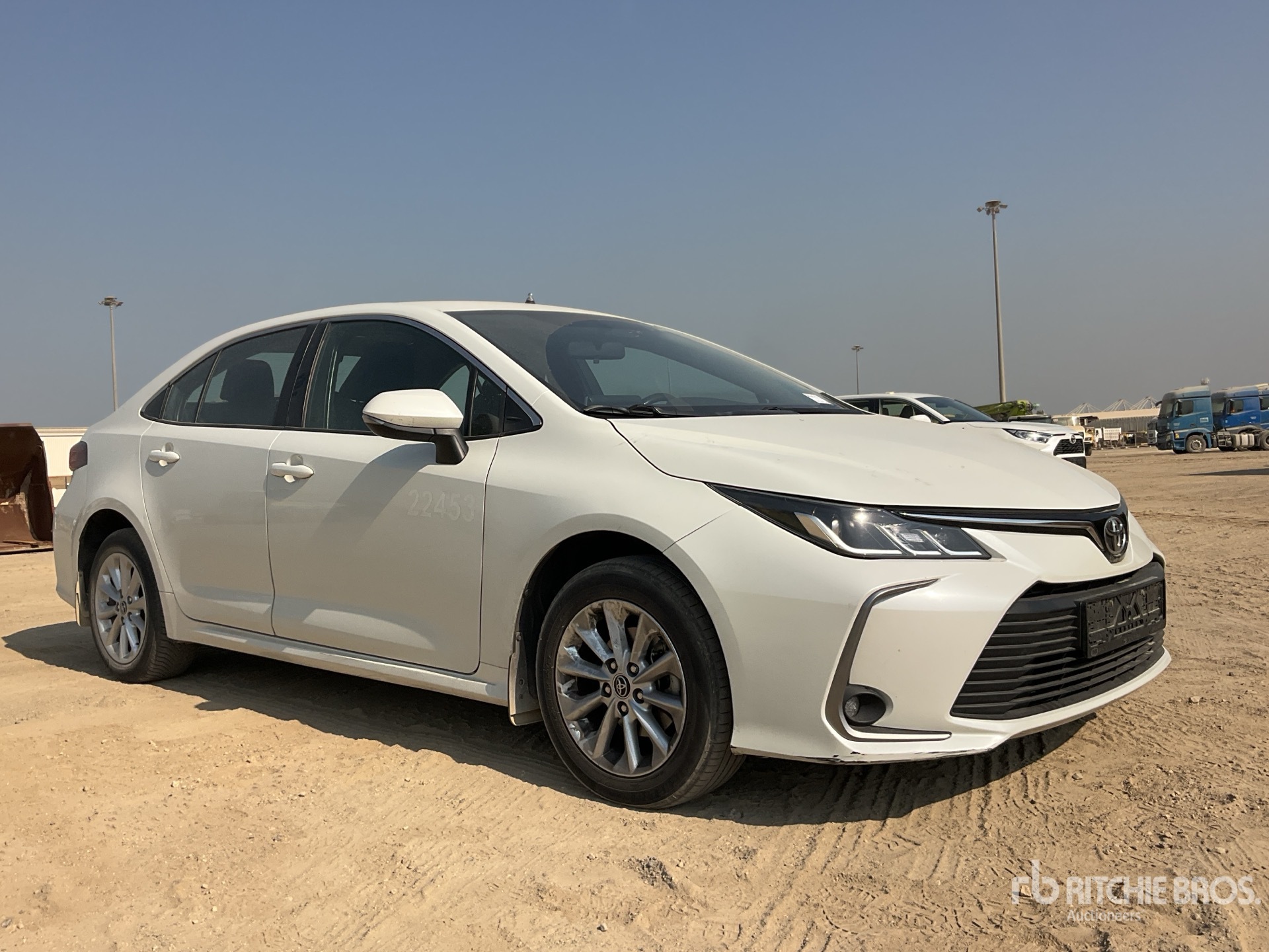 General Appearance with Picture, Right Front Corner