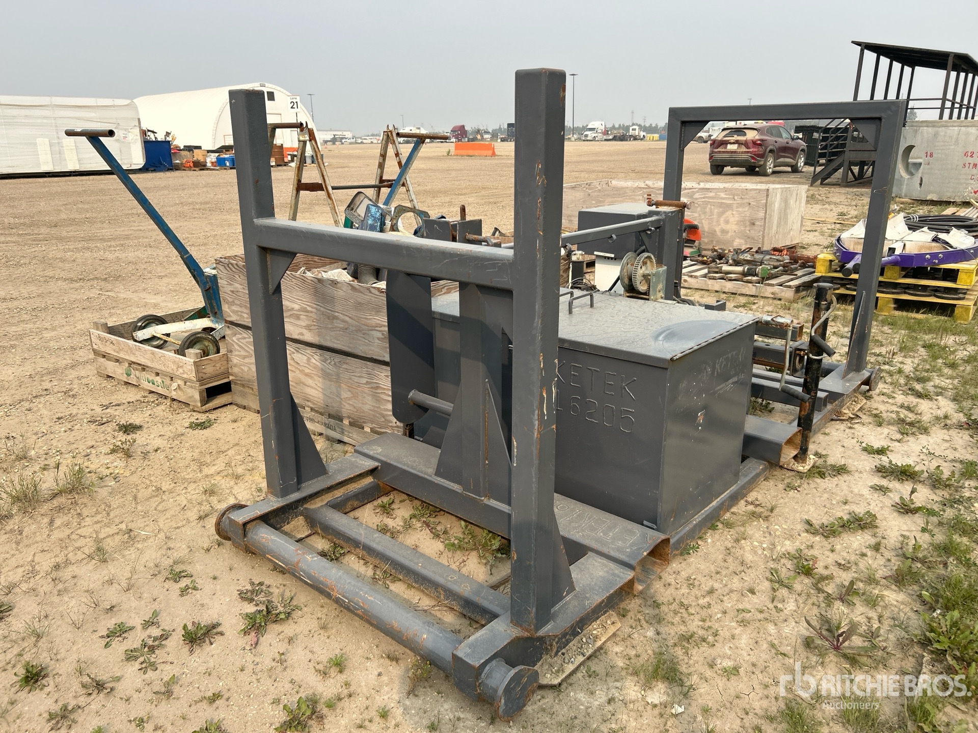 General Appearance with Picture, Left Rear Corner