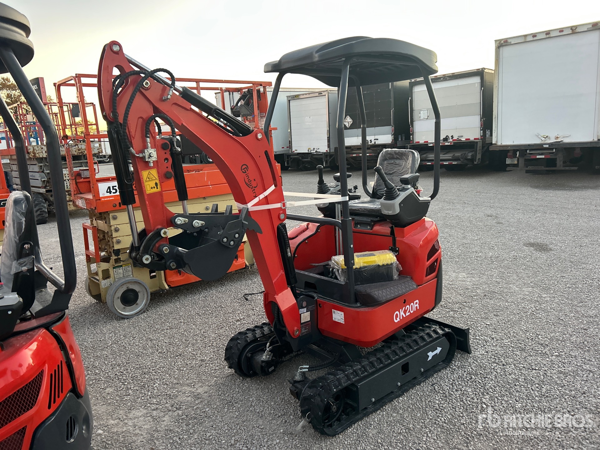 General Appearance with Picture, Left Front Corner