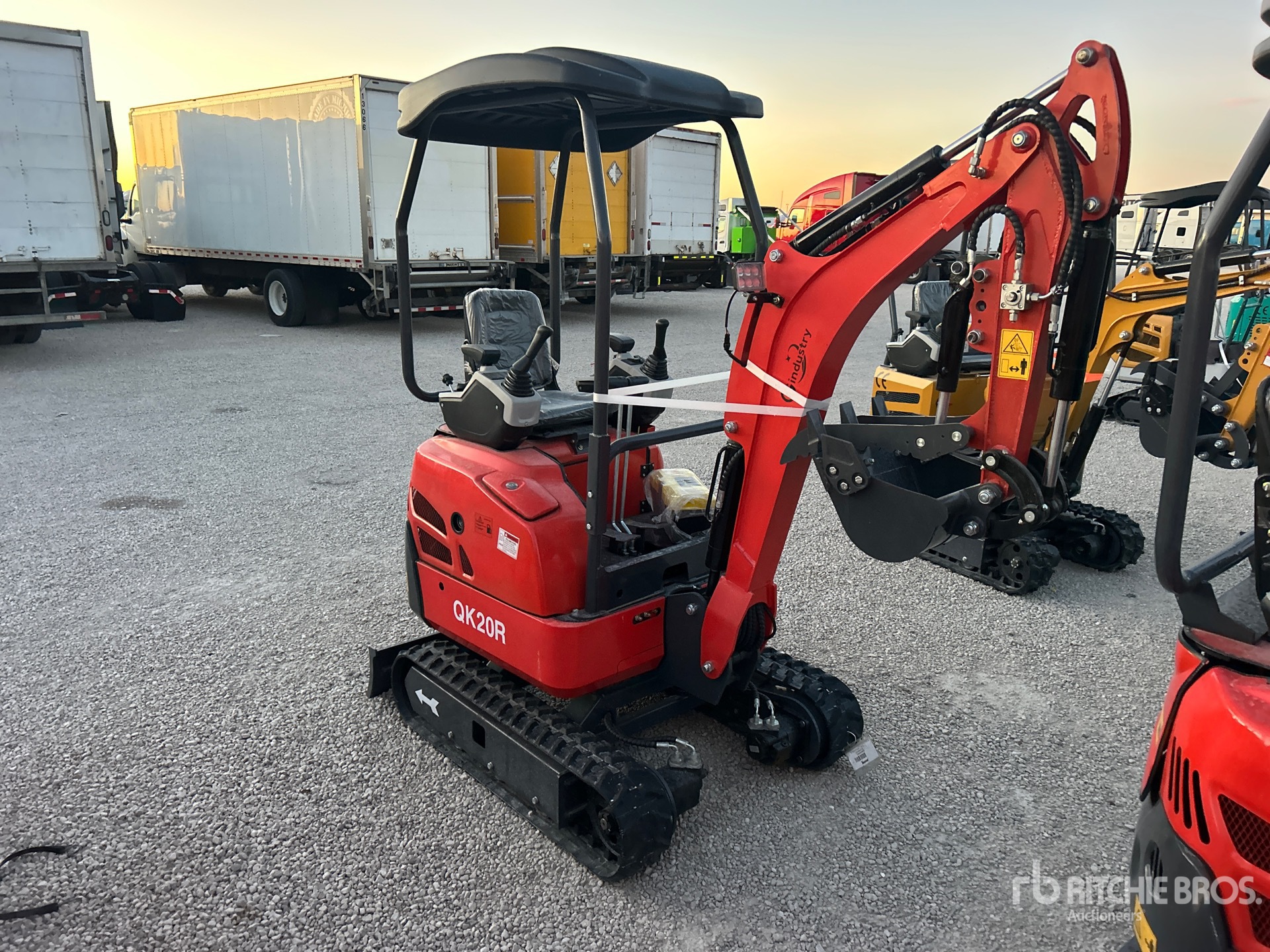 General Appearance with Picture, Right Front Corner