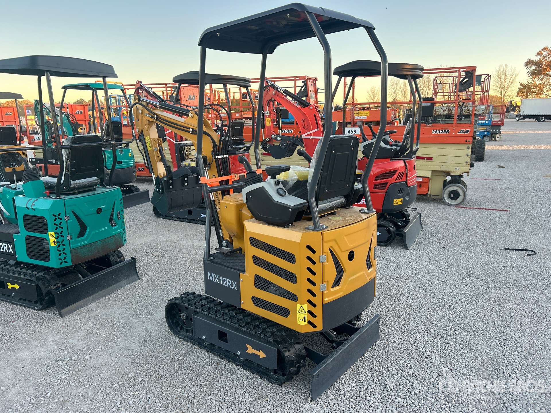 General Appearance with Foto, angolo posteriore sinistro