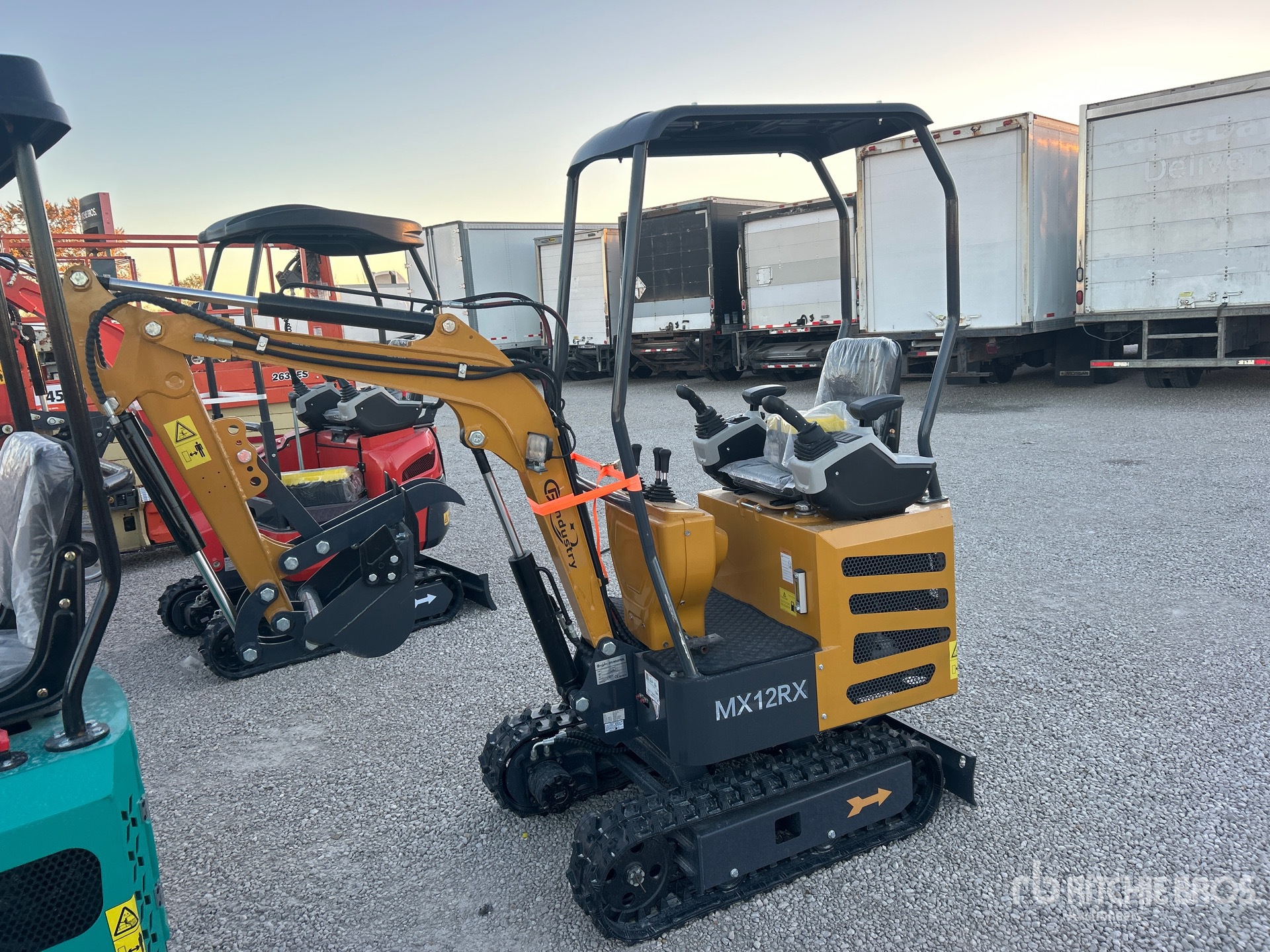 General Appearance with Foto, angolo anteriore sinistro