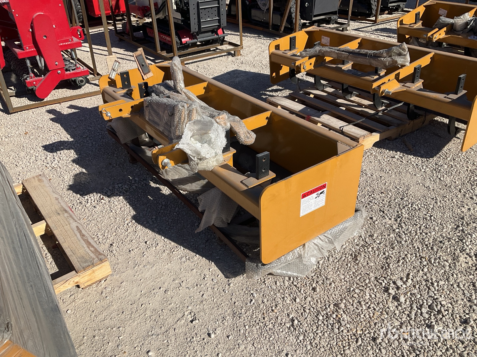 General Appearance with Featured Photo