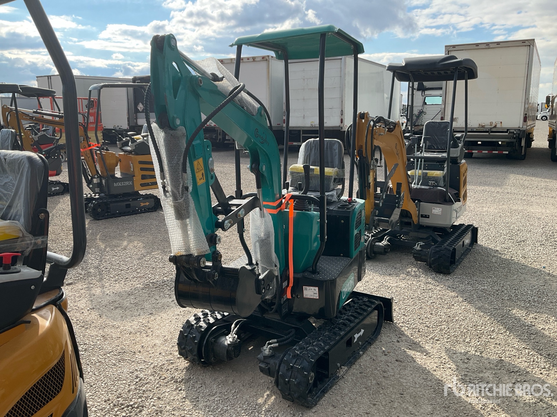 General Appearance with Picture, Left Front Corner