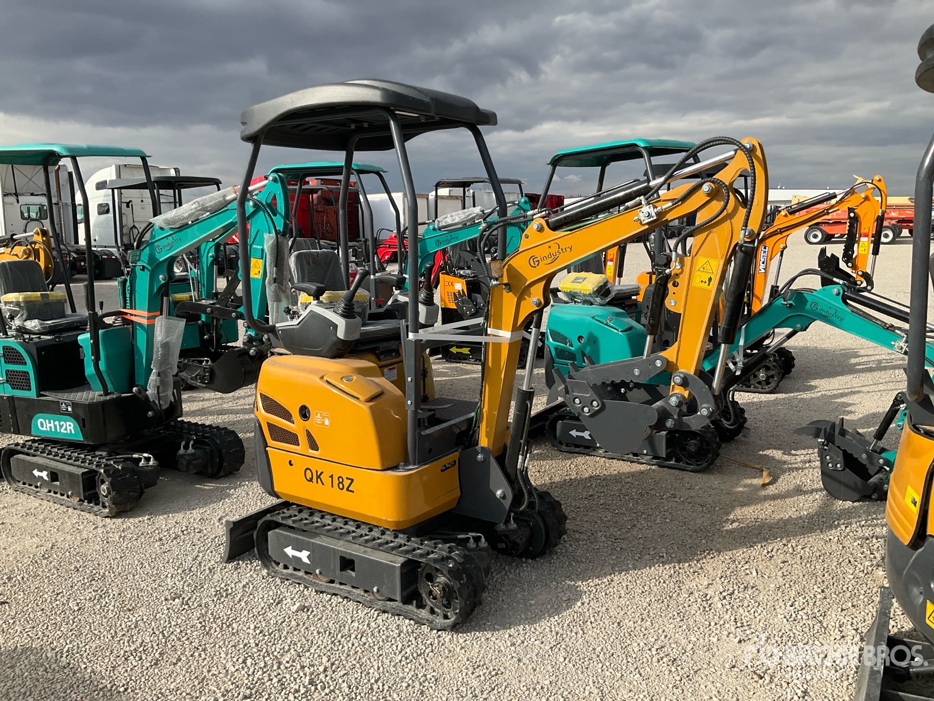 General Appearance with Picture, Right Front Corner