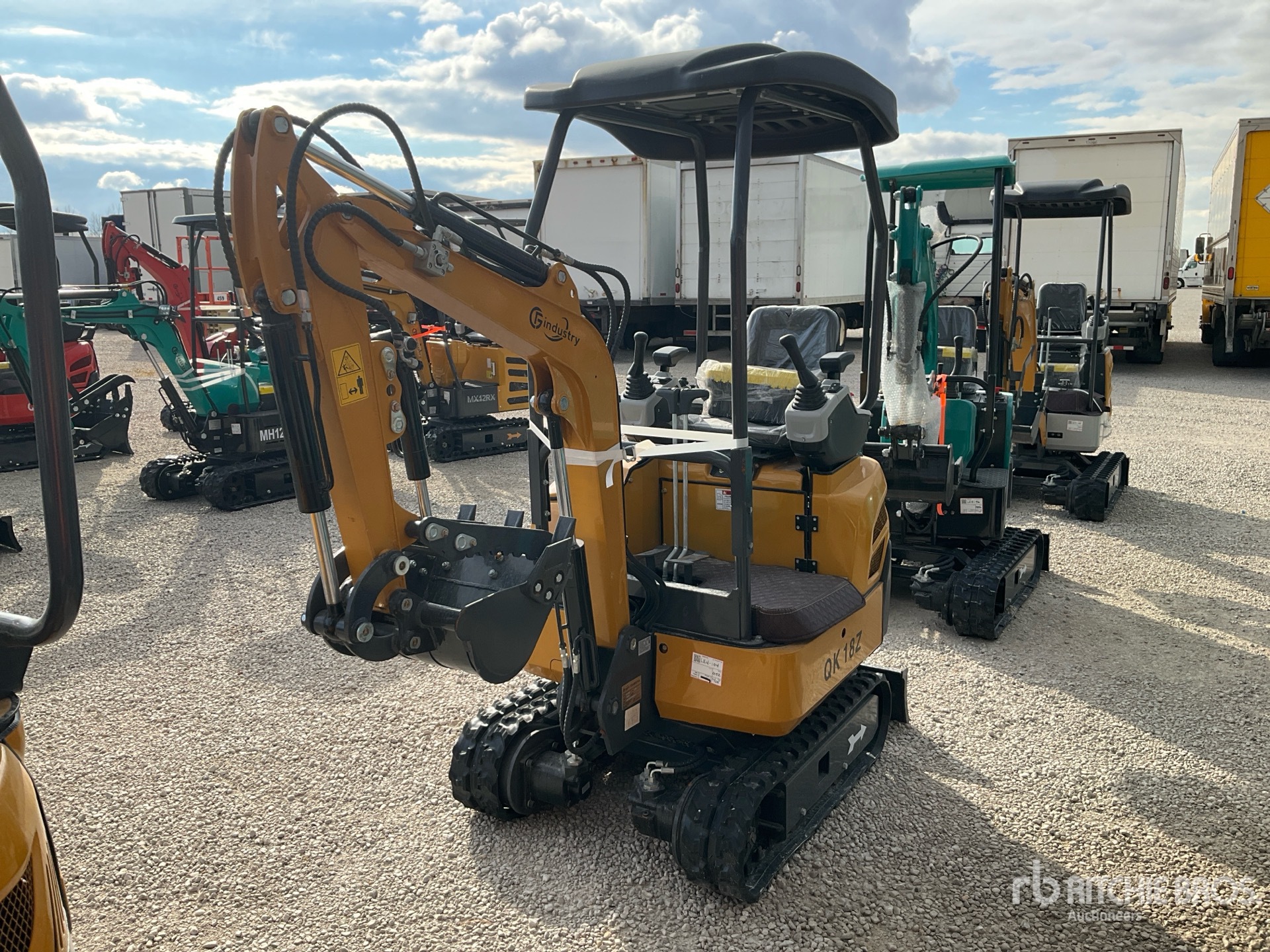 General Appearance with Picture, Left Front Corner