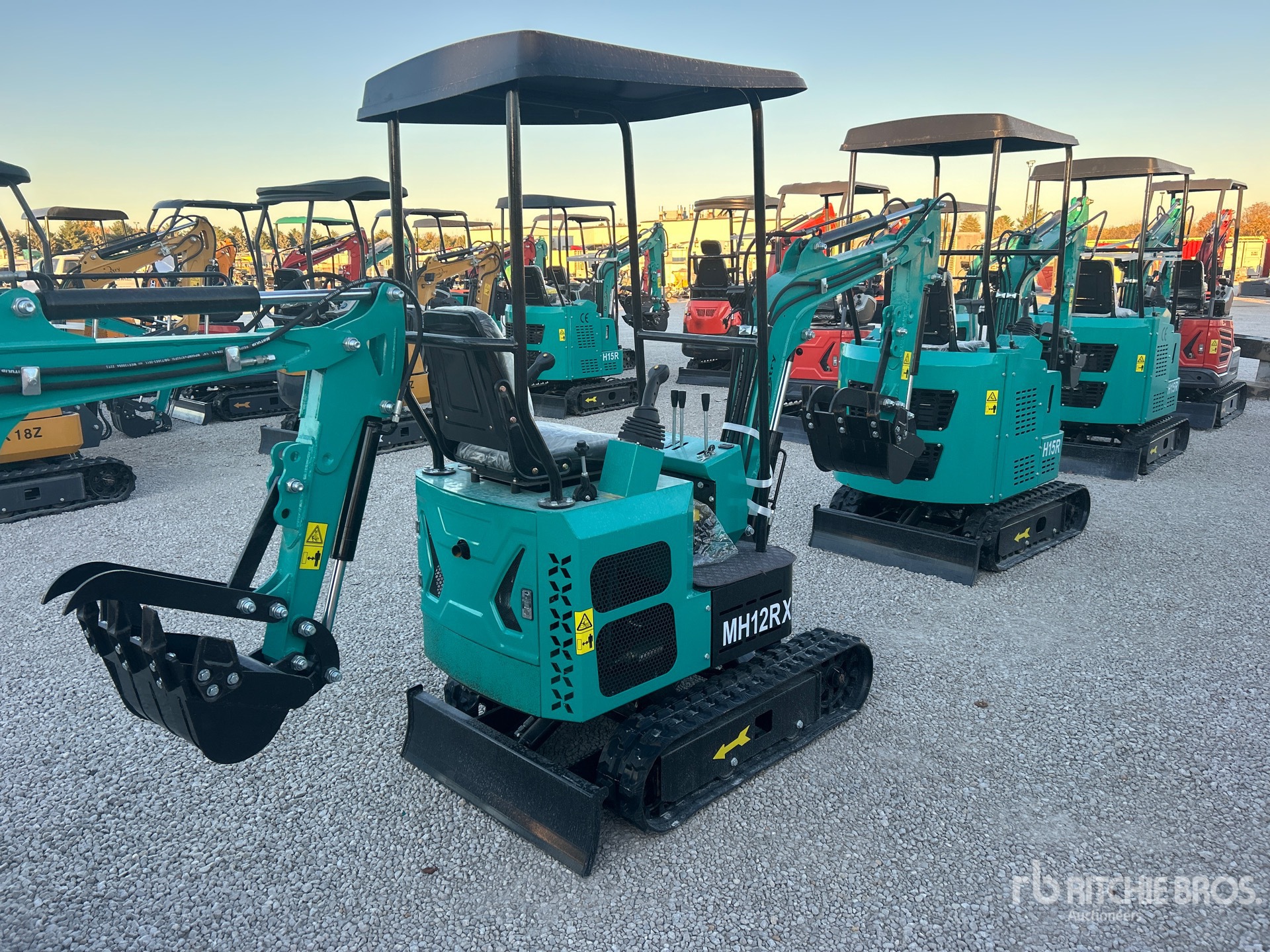 General Appearance with Foto, angolo anteriore sinistro