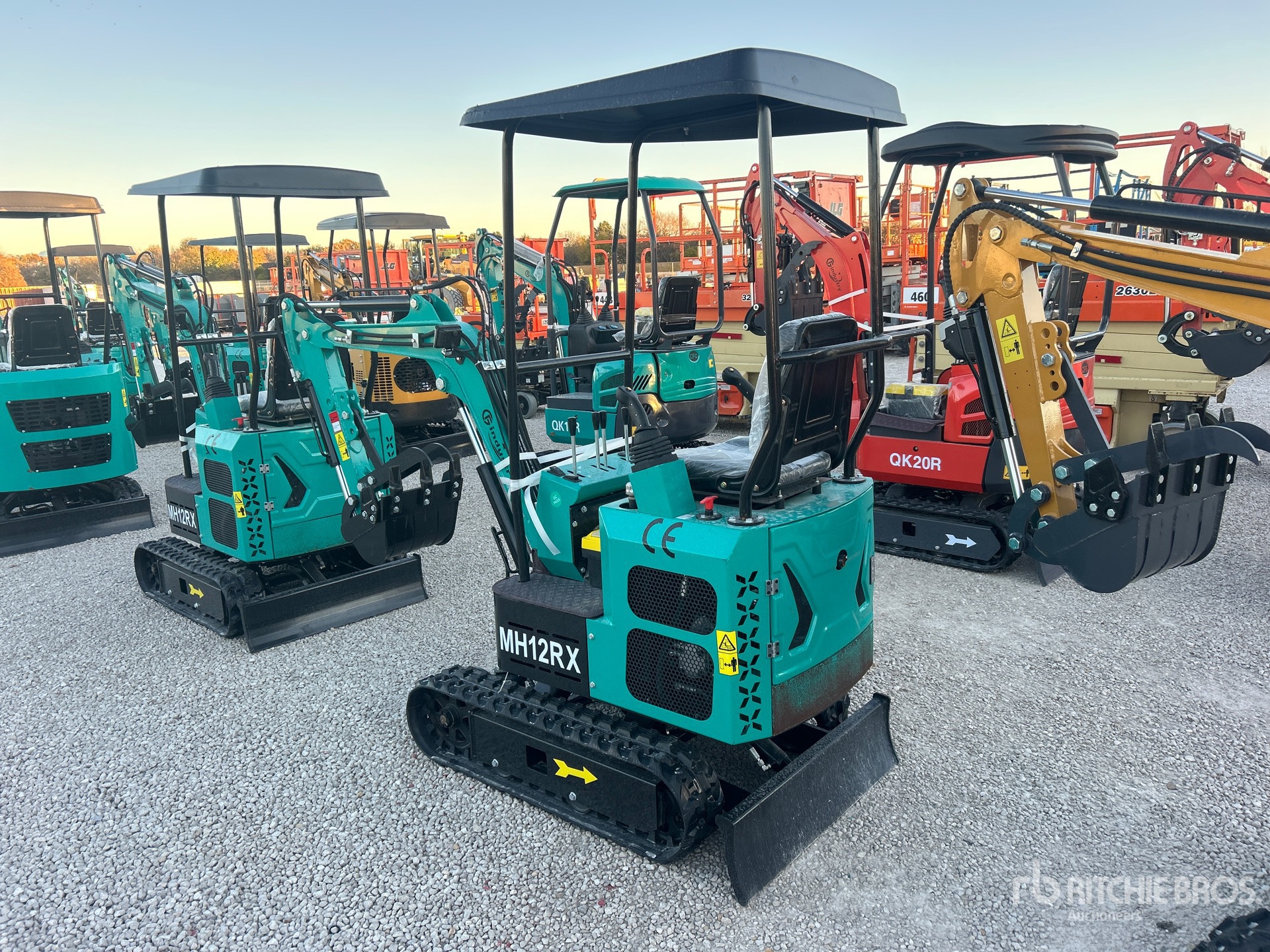 General Appearance with Foto, angolo posteriore sinistro