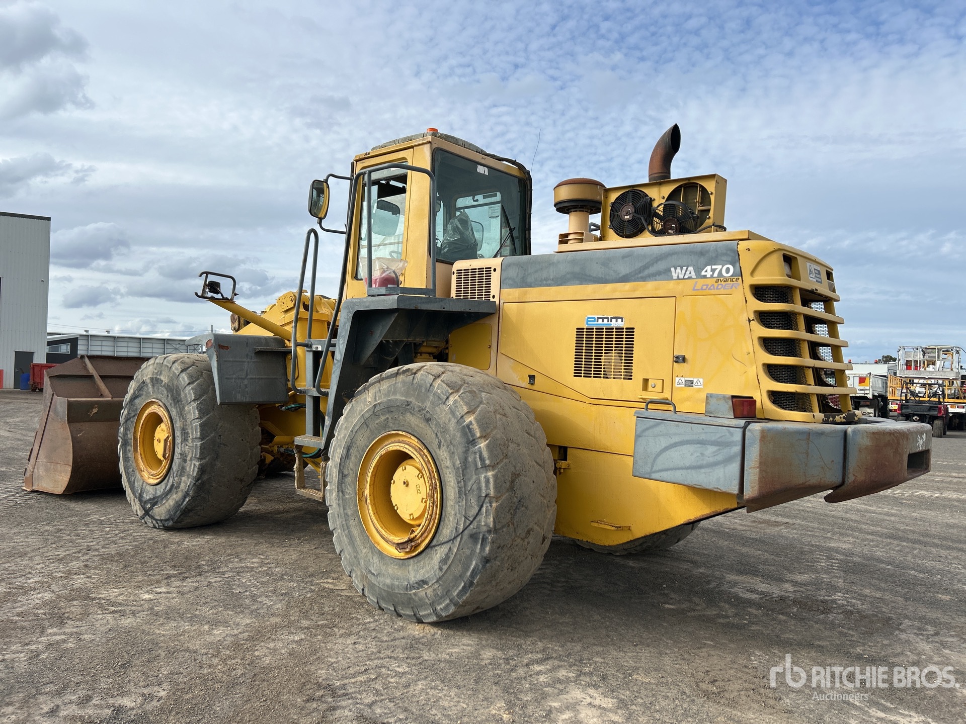 General Appearance with Picture, Left Rear Corner