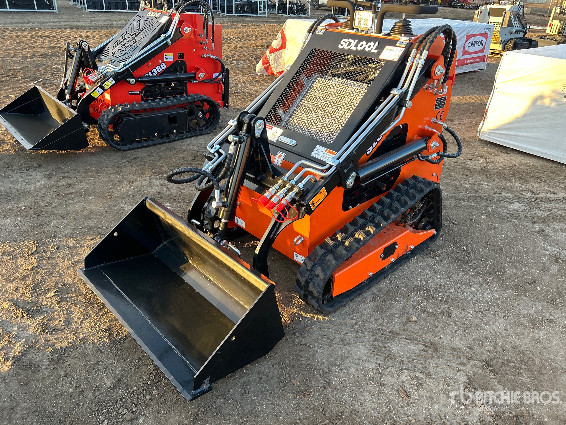 Aspect général with Image, coin avant gauche