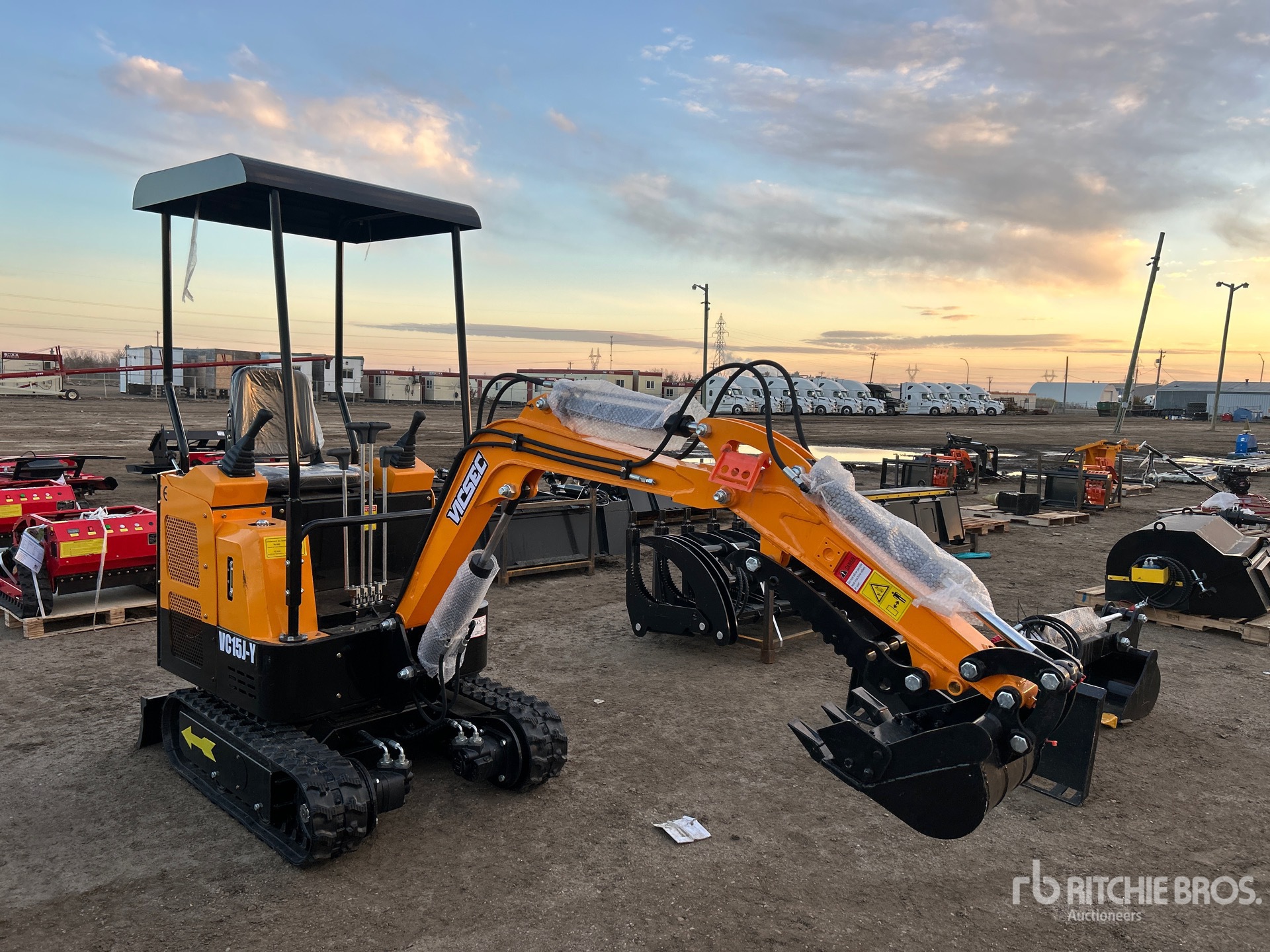 General Appearance with Picture, Right Front Corner