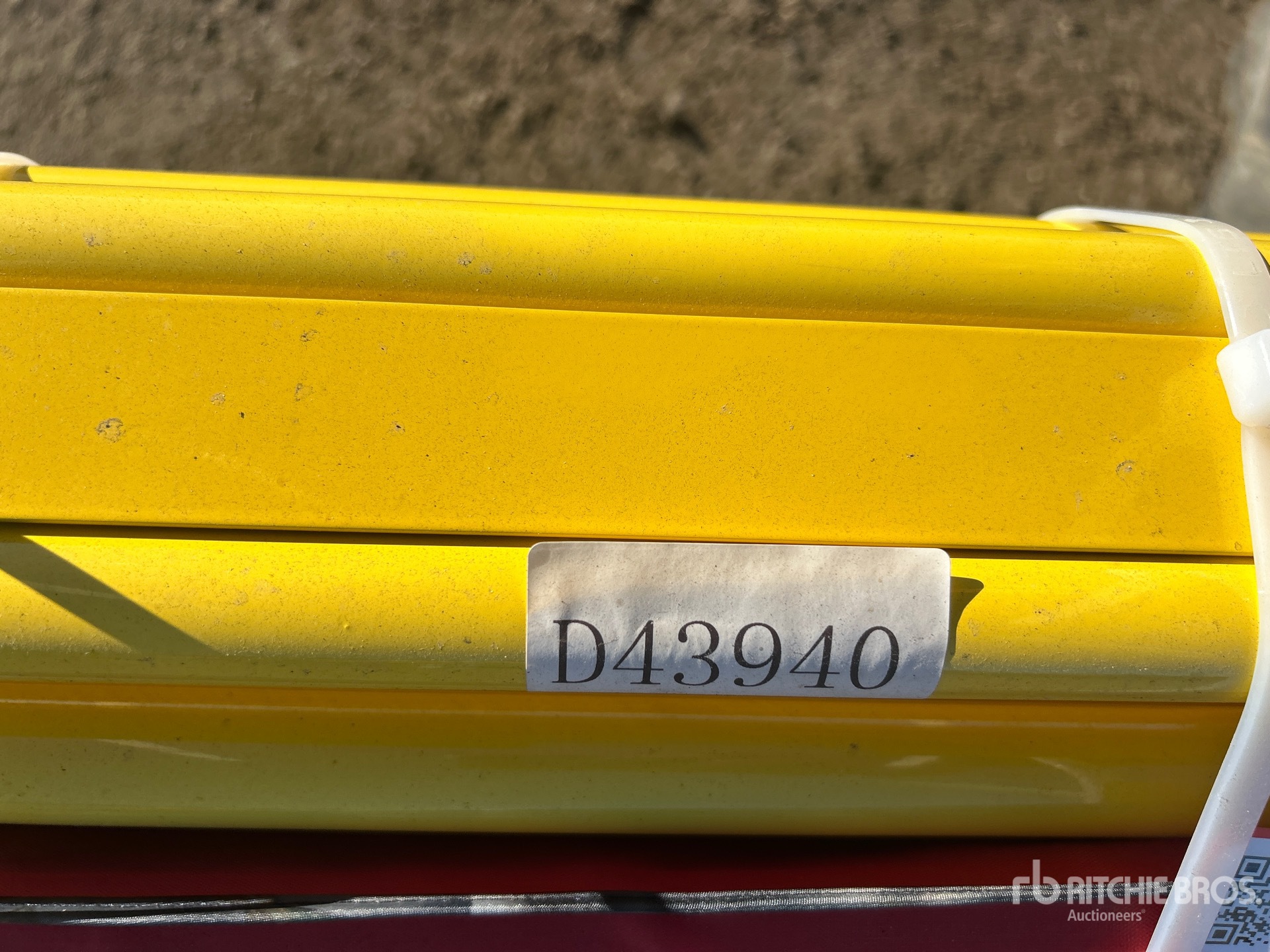 General Appearance with Numéro de série/Numéro d'identification du véhicule automobile