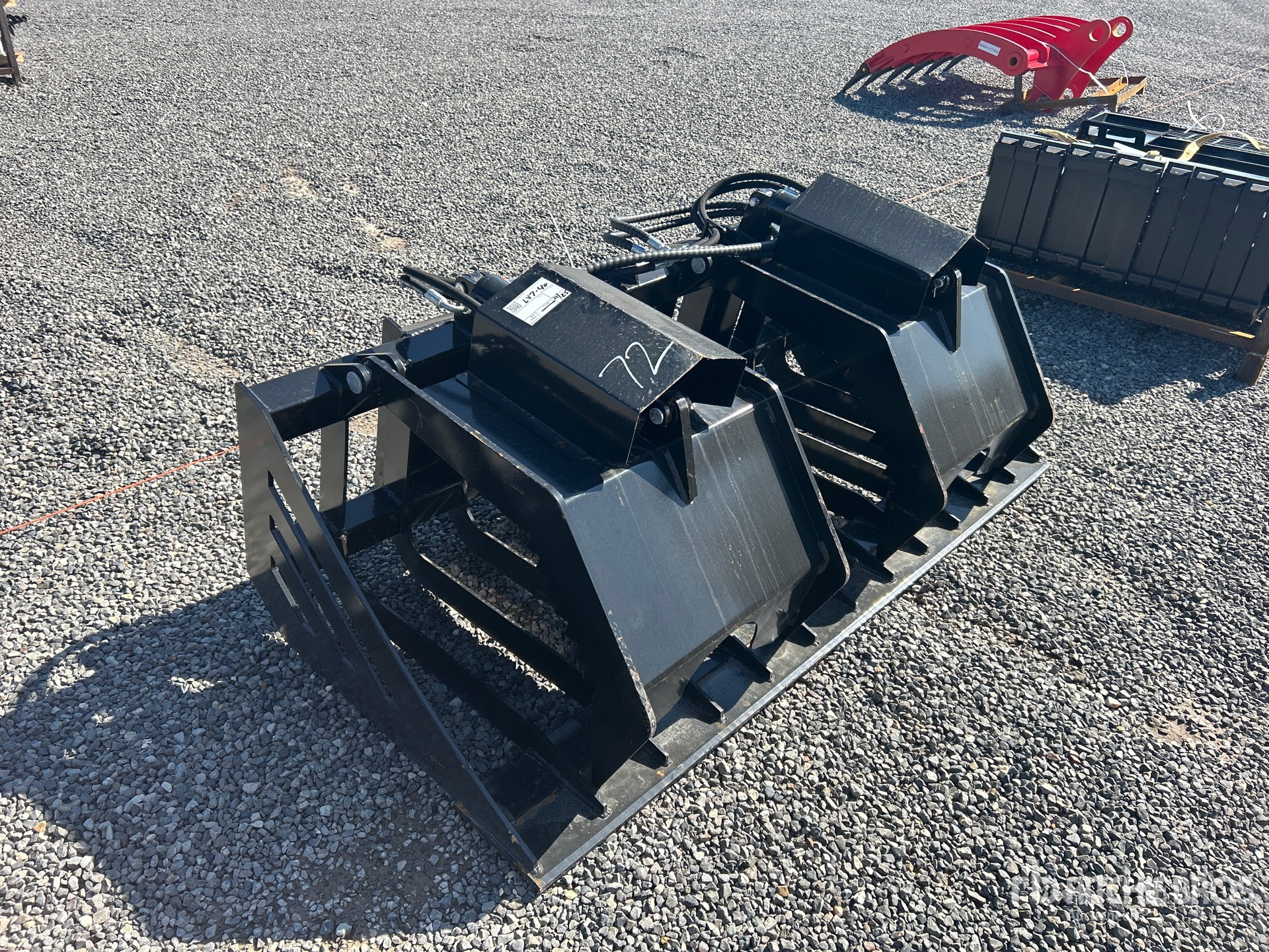 General Appearance with Picture, Right Front Corner