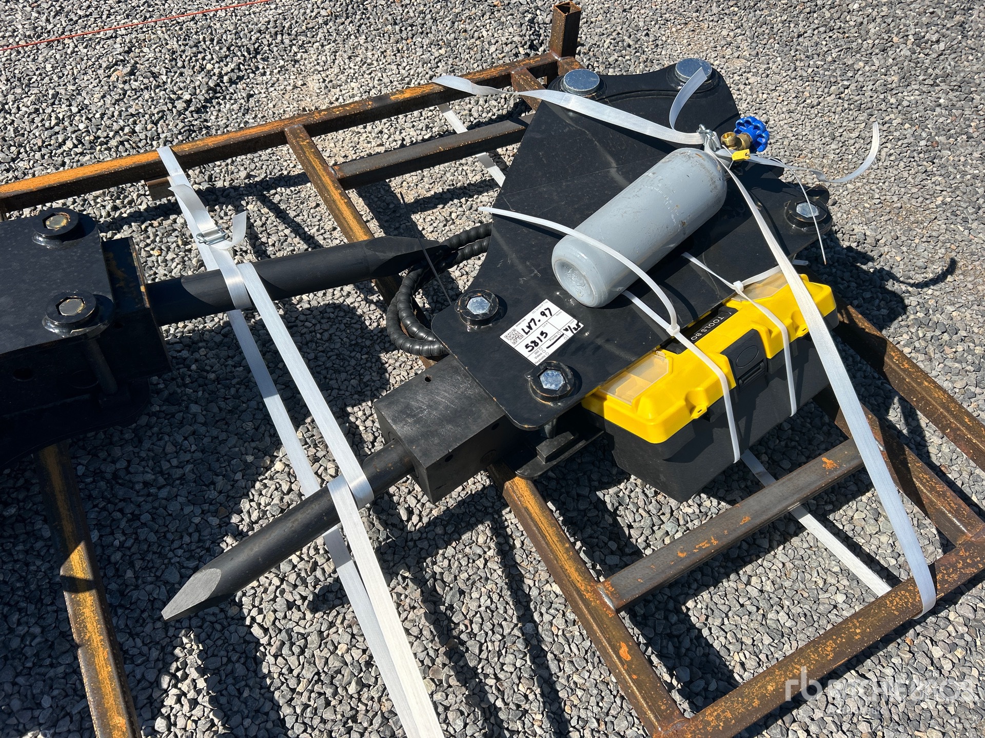 General Appearance with Bild, Ecke hinten links