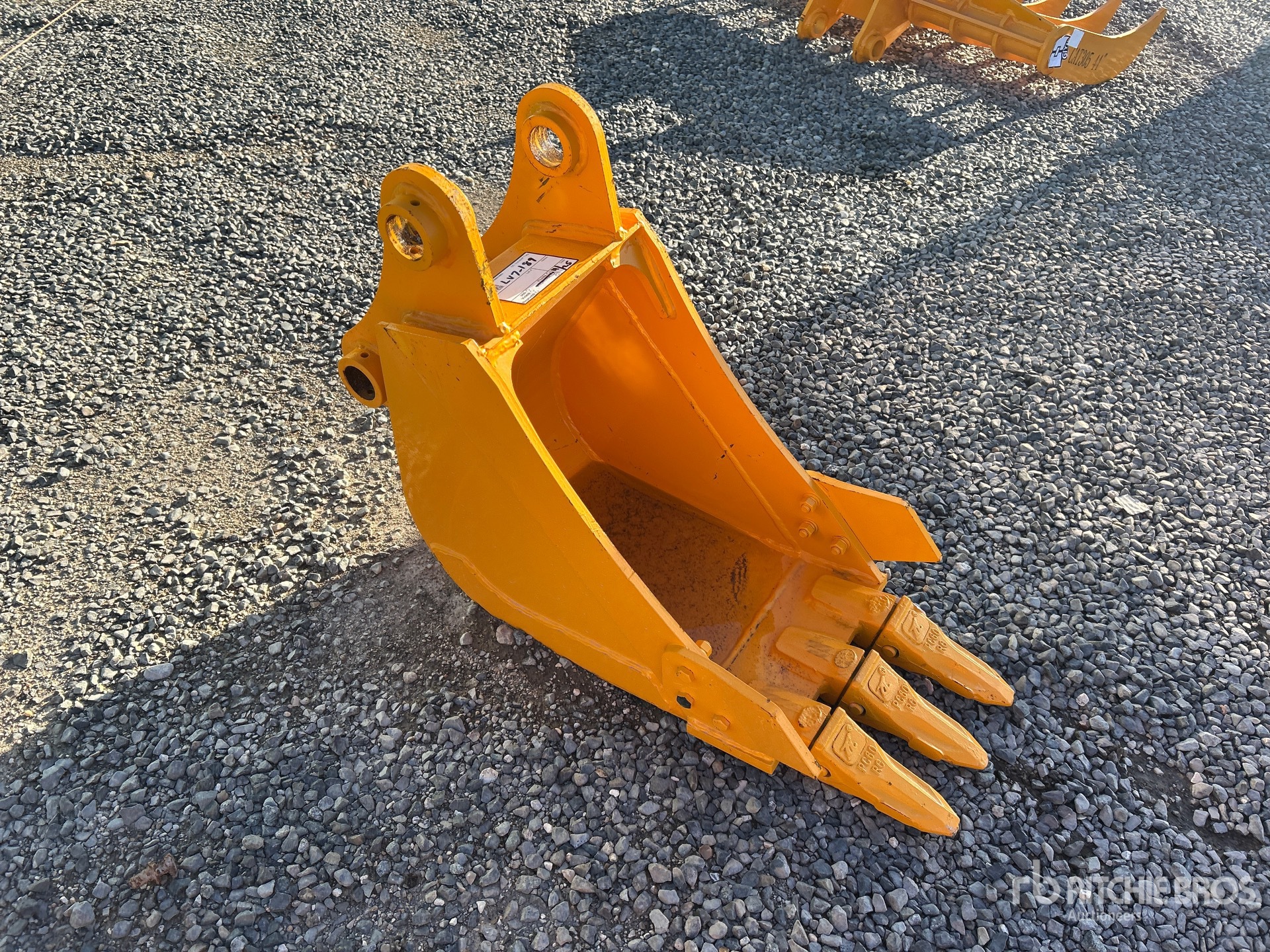 General Appearance with Foto, angolo anteriore destro