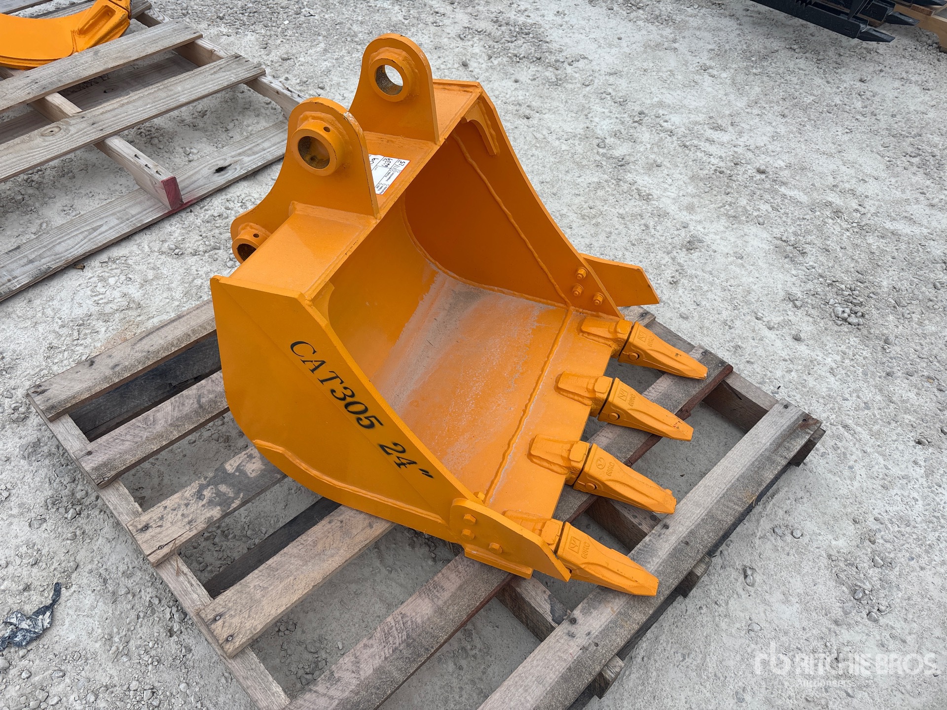 General Appearance with Foto, angolo anteriore destro