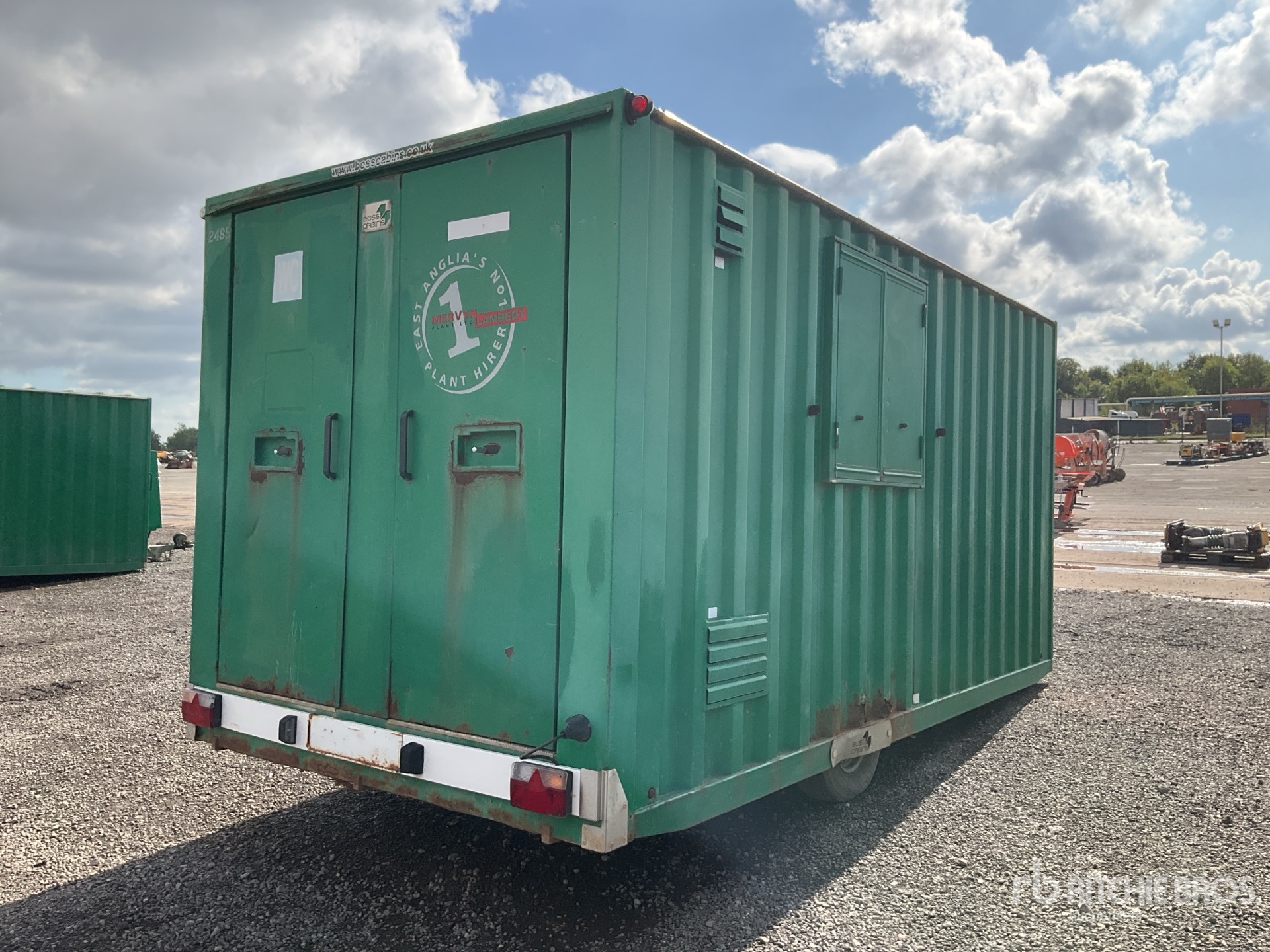 General Appearance with Picture, Right Rear Corner