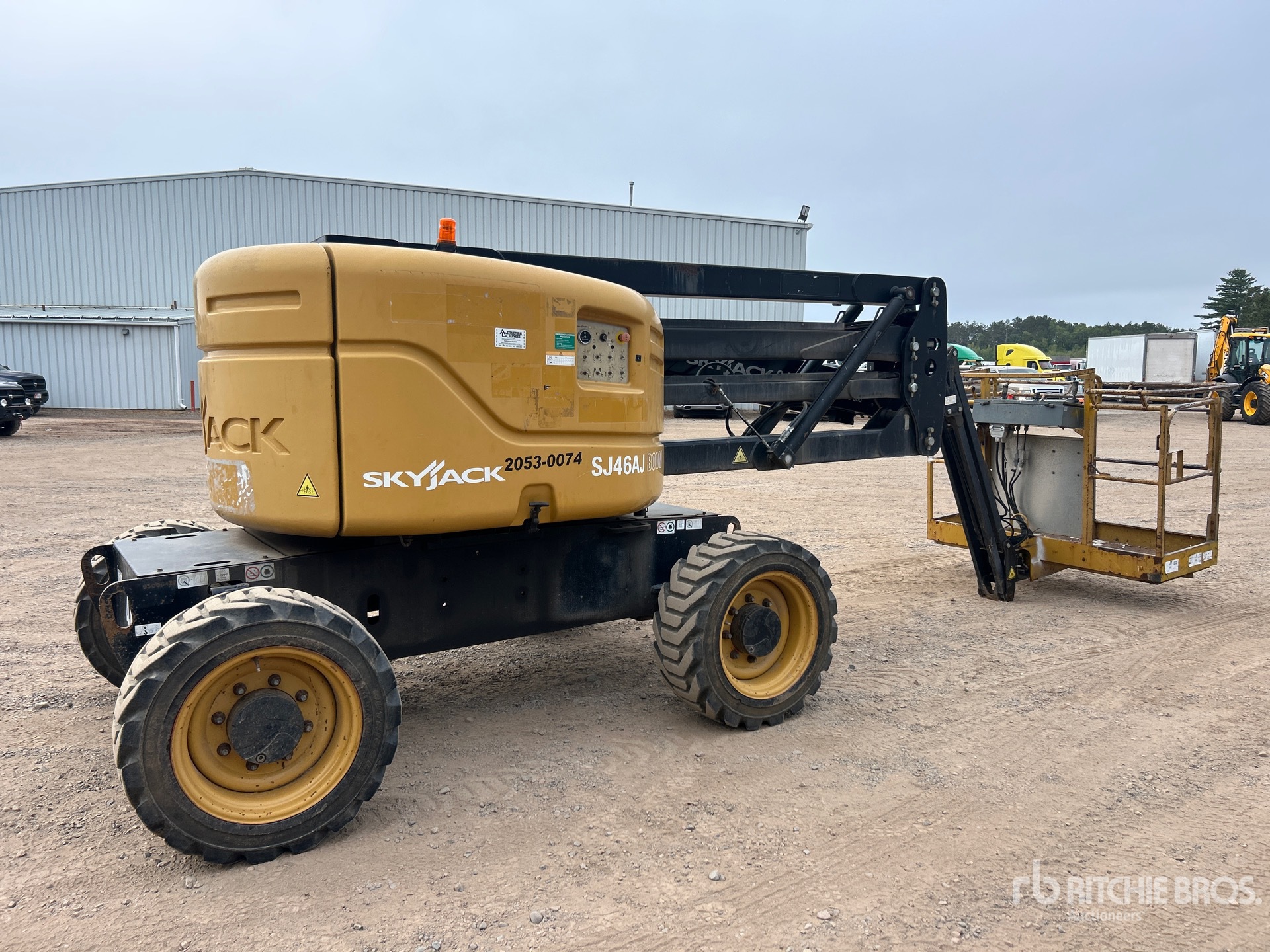General Appearance with Picture, Right Rear Corner