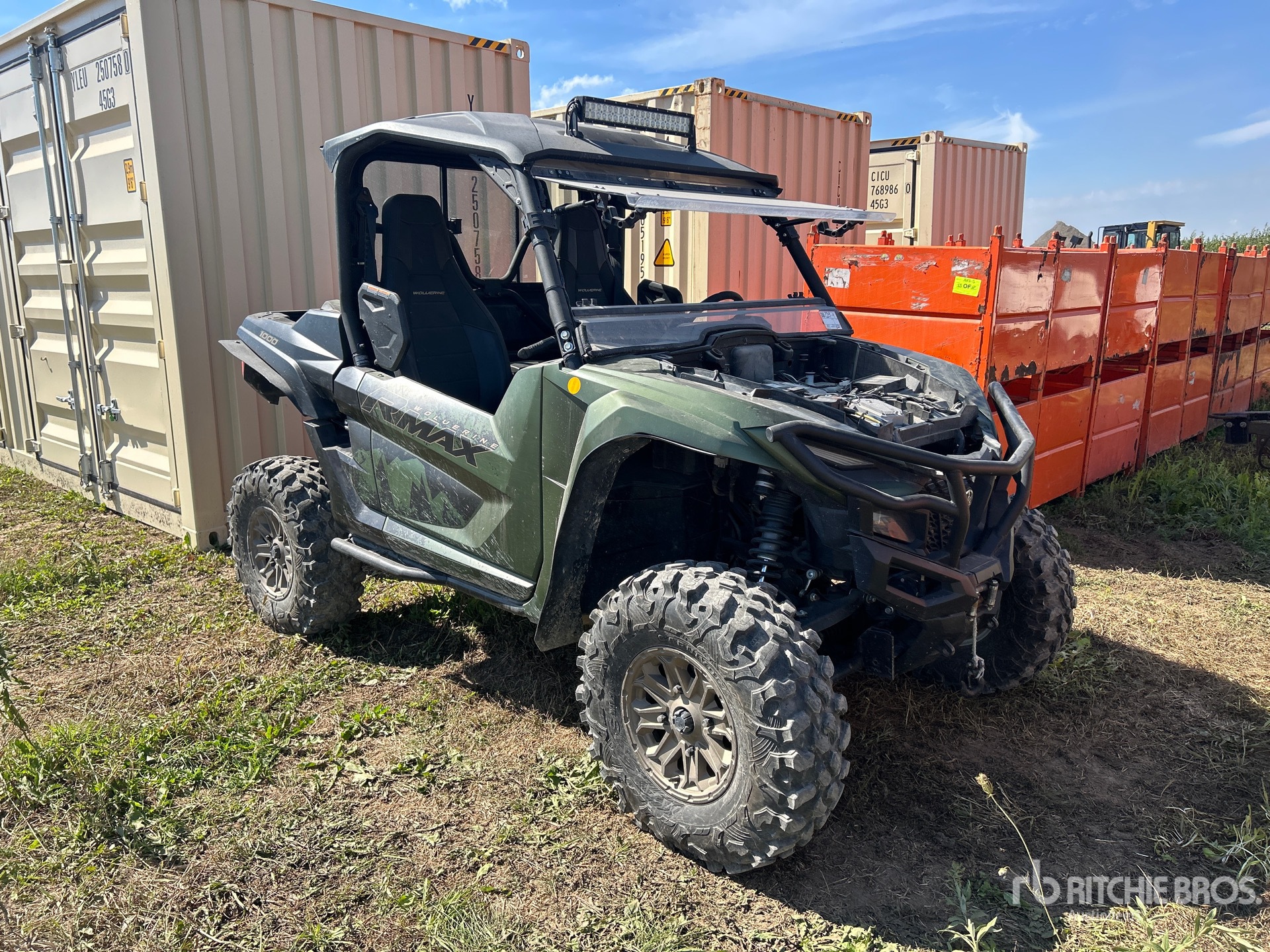 General Appearance with Picture, Right Front Corner