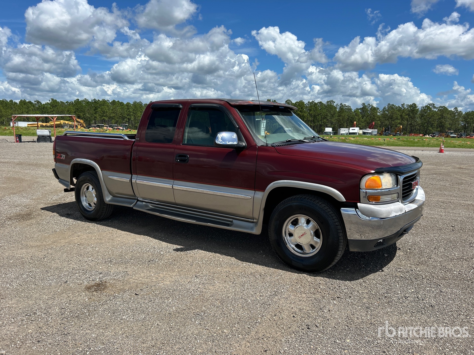 General Appearance with Picture, Right Front Corner