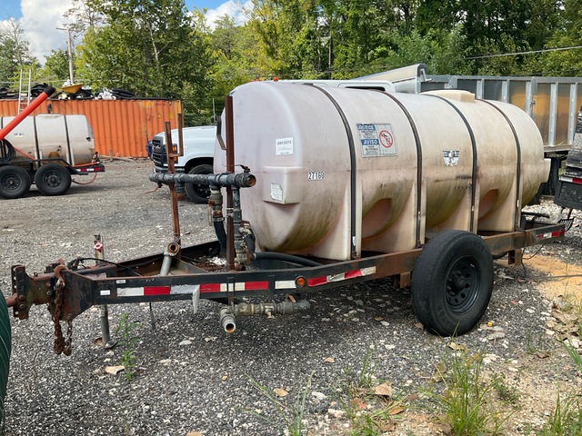 Wylie 1000 gal T/A Water Tank Trailer