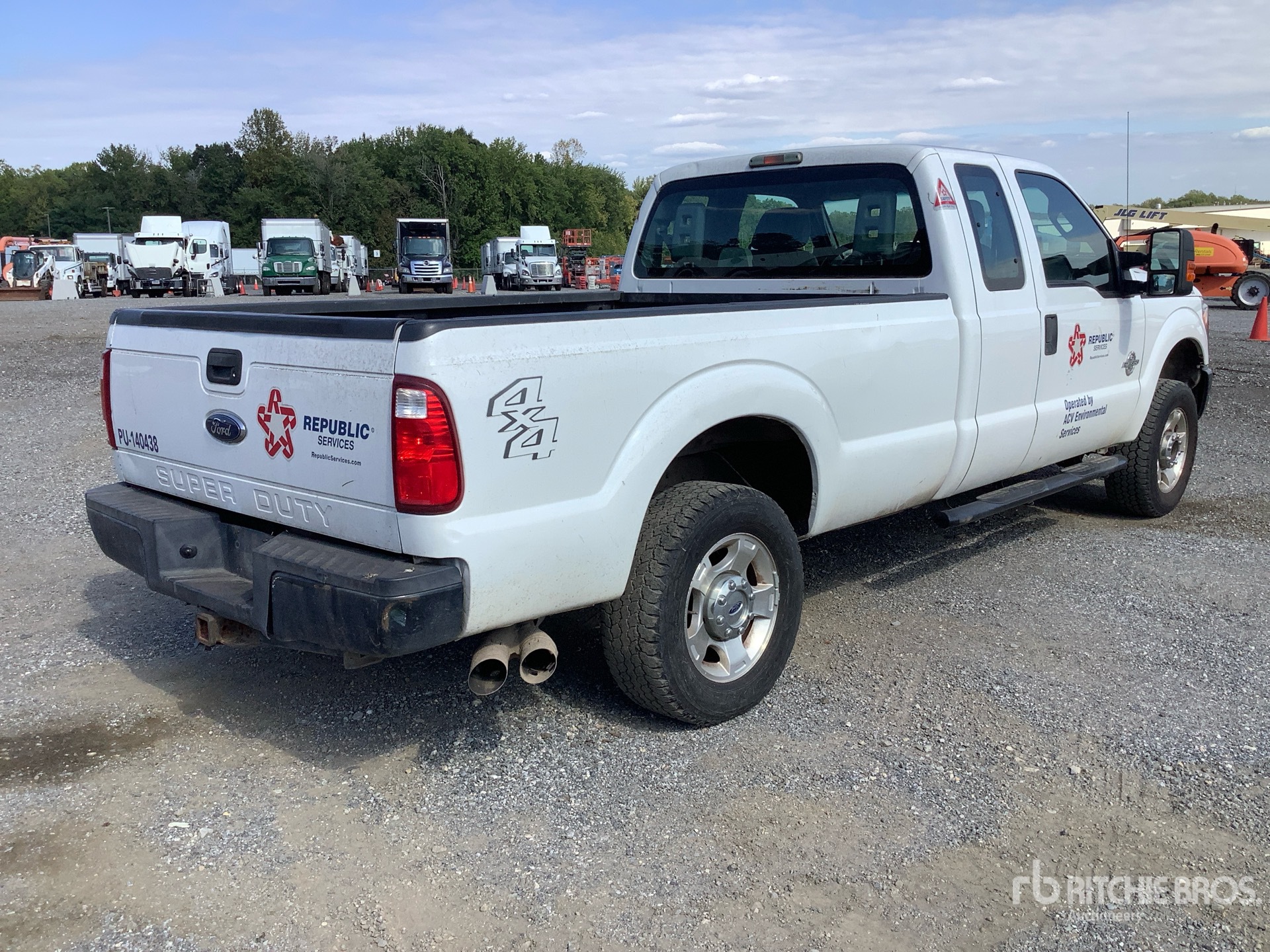 General Appearance with Picture, Right Rear Corner