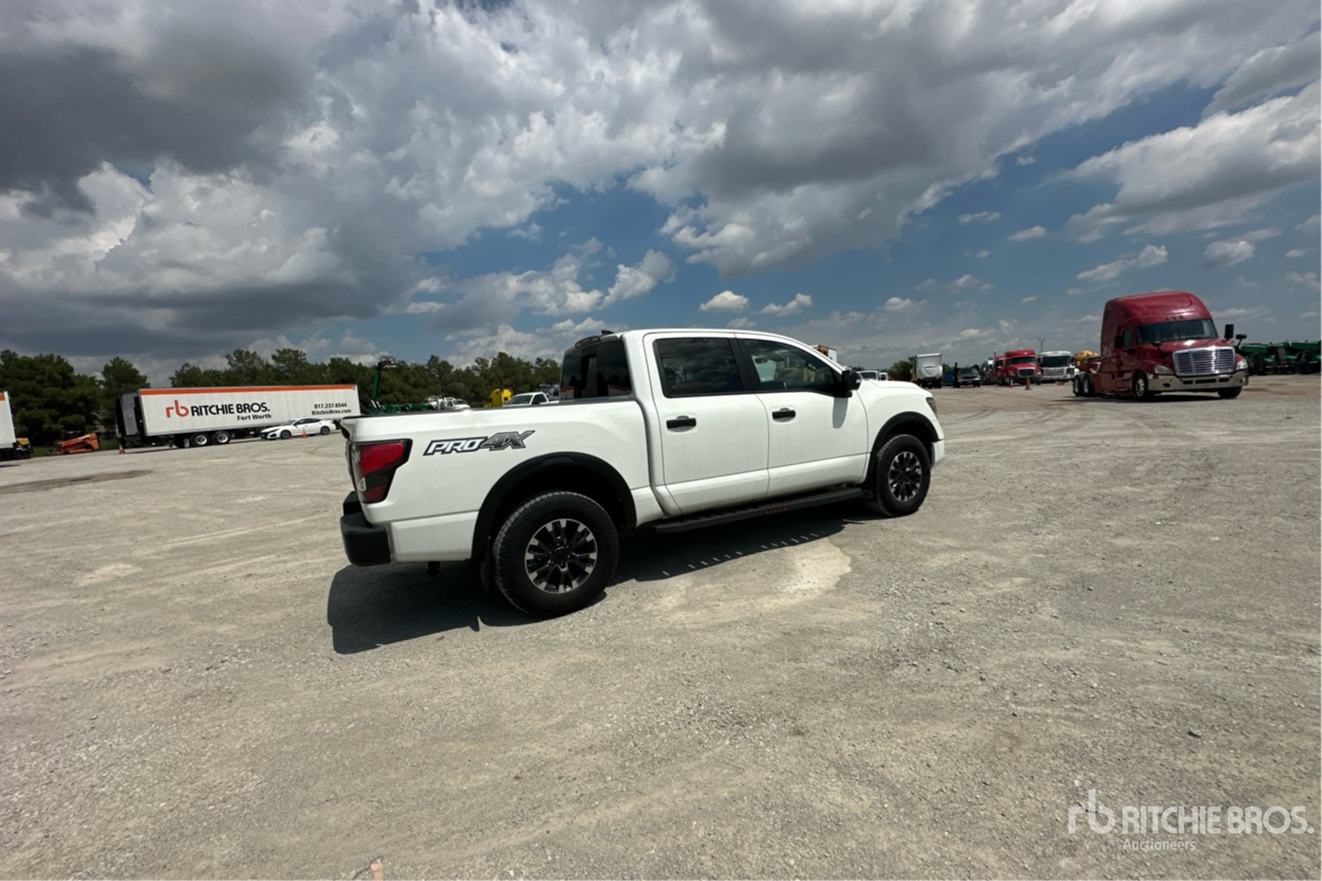 General Appearance with Picture, Right Rear Corner